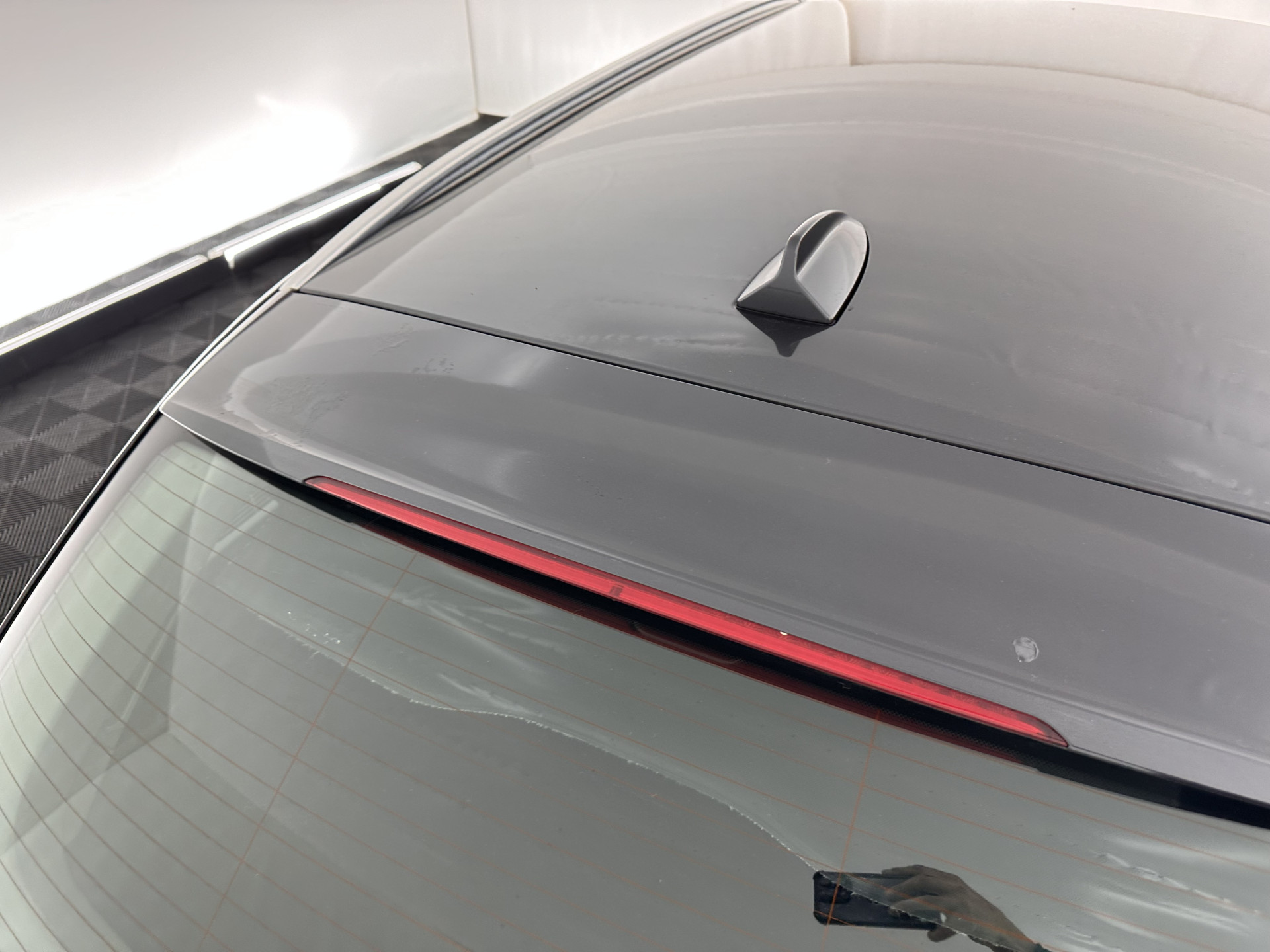 BMW 5-serie Touring 518d Executive Aut. *NAVI-FULLMAP | BI-XENON | CARPLAY |  LANE-ASSIST | TOWBAR | ECC | PDC | CRUISE | COMFORT-SEATS | AMBIENT-LIGHT | 17''ALU*