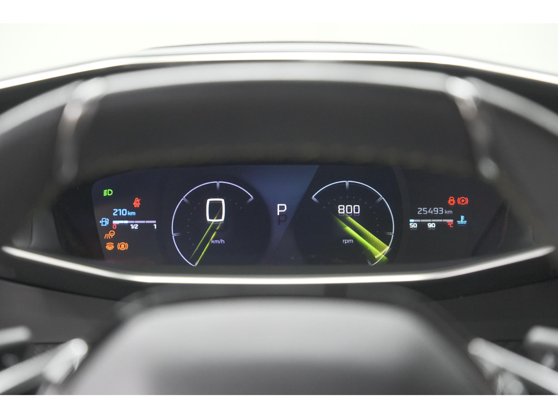 Peugeot 2008 PureTech 130 EAT8 GT | Camera | Apple Carplay | Parkeersensoren | 17 Inch Lichtmetalen Velgen