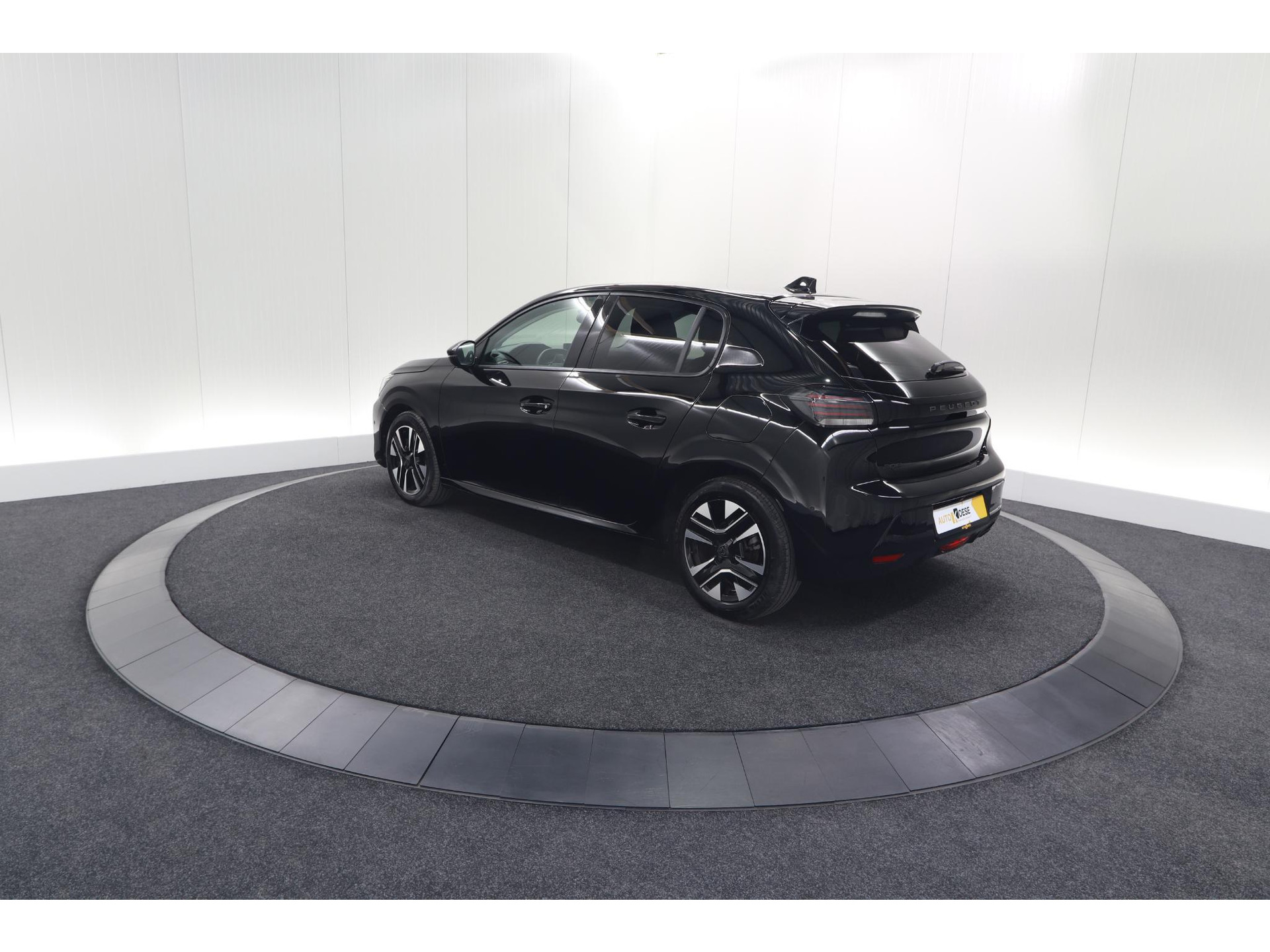 Peugeot 208 PureTech 100 Allure | 360 Camera | Adaptieve Cruise Control | Dodehoekdetectie