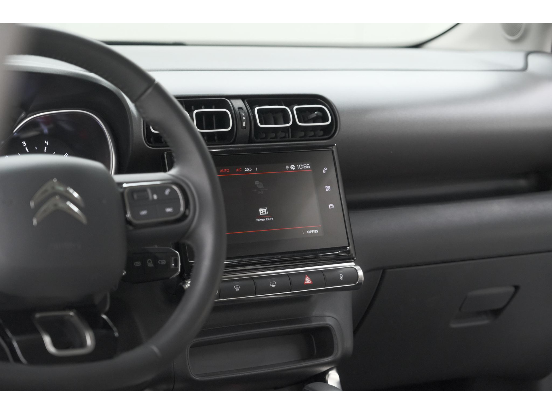 Citroen C3 Aircross PureTech 130 EAT6 Max | Parkeersensoren | Stoelverwarming | Apple Carplay | 16 Inch Lichtmetalen Velgen