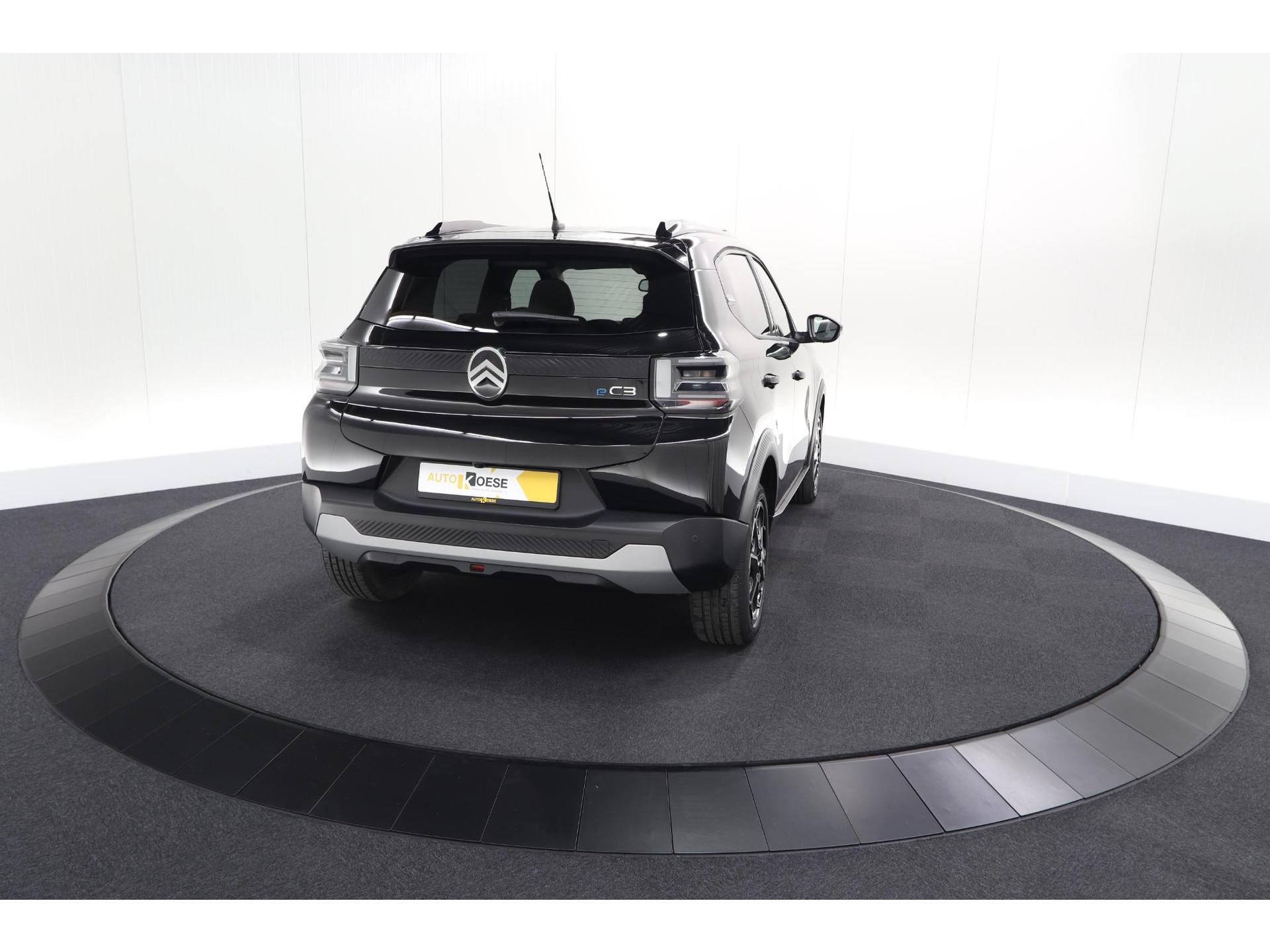 Citroen Ë-C3 Max 113pk 44 kWh | 7 KW Laadfunctie | Camera | Navigatie | Apple Carplay | Parkeersensoren