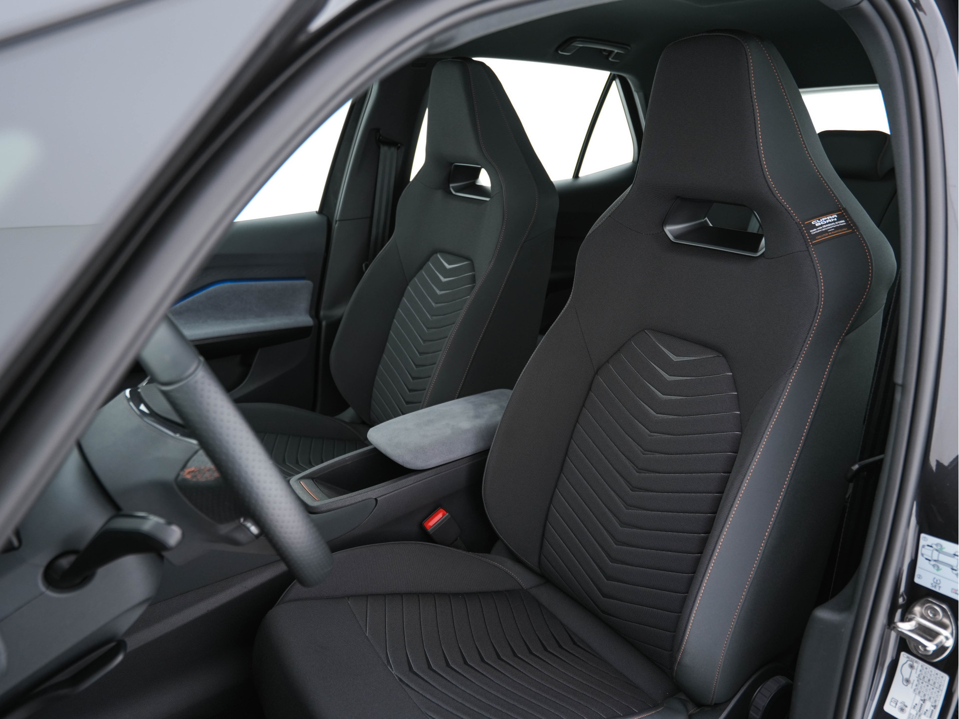 CUPRA Born Adrenaline 62 kWh [ 3-Fase ] {SOH-95%} (INCL-BTW) *HEAT-PUMP | ADAPTIVE-CRUISE | FULL-LED | MICROFIBRE | TOPVIEW | BLIND-SPOT | KEYLESS | NAVI-FULLMAP | ECC | PDC | DIGI-COCKPIT |  CARPLAY | SPORT-SEATS | 19"ALU*