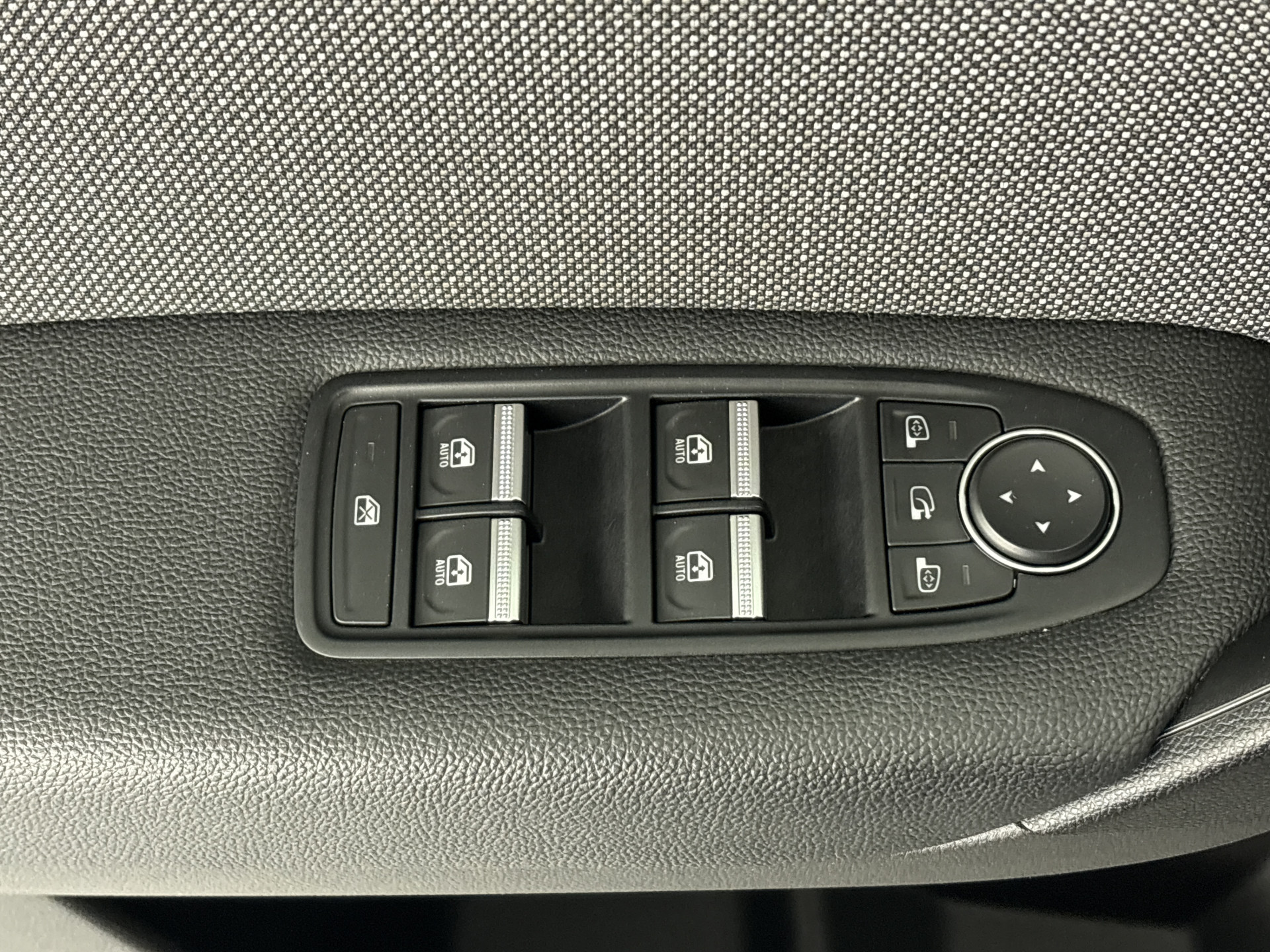 Renault Captur E-Tech full hybrid 145PK techno | CAMERA | NAVI
