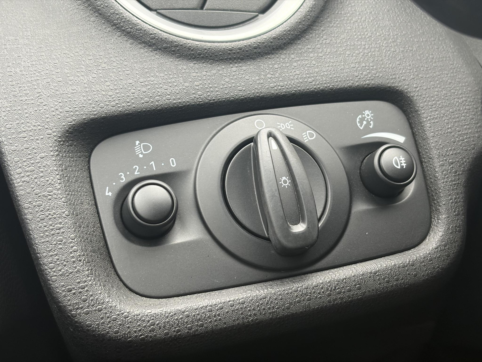 Ford Fiesta 1.0 Champion 2e Eigenaar,Camera,Navi,Carplay,Clima,Lm velgen,5 Deurs,N.A.P,Zeer Zuinig,Apk tot 07-2027