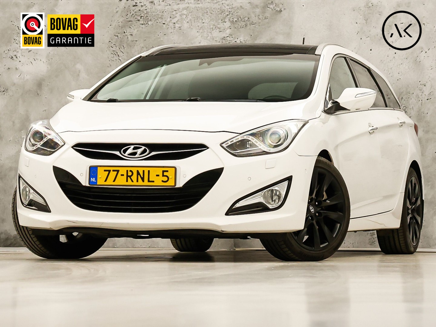 Hyundai i40 Wagon 2.0 GDI i-Catcher 177Pk Automaat (PANORAMADAK, NAVIGATIE, CAMERA, GETINT GLAS, STOELVERWARMING, ELEK SPORTSTOELEN, CRUISE, XENON, NIEUWSTAAT)