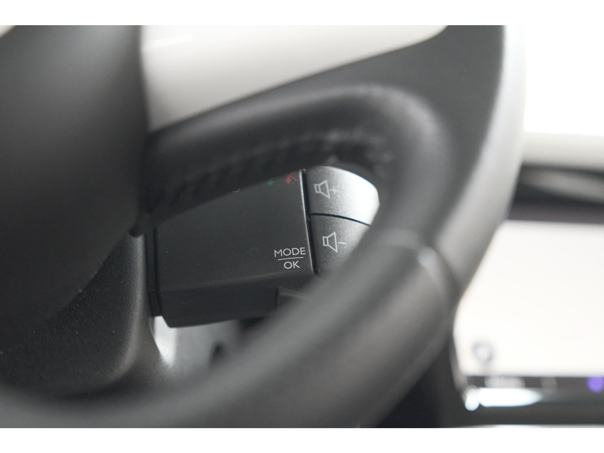 Renault Twingo Z.E. R80 Collection | Lage Kilometerstand | Apple Carplay | Climate Control