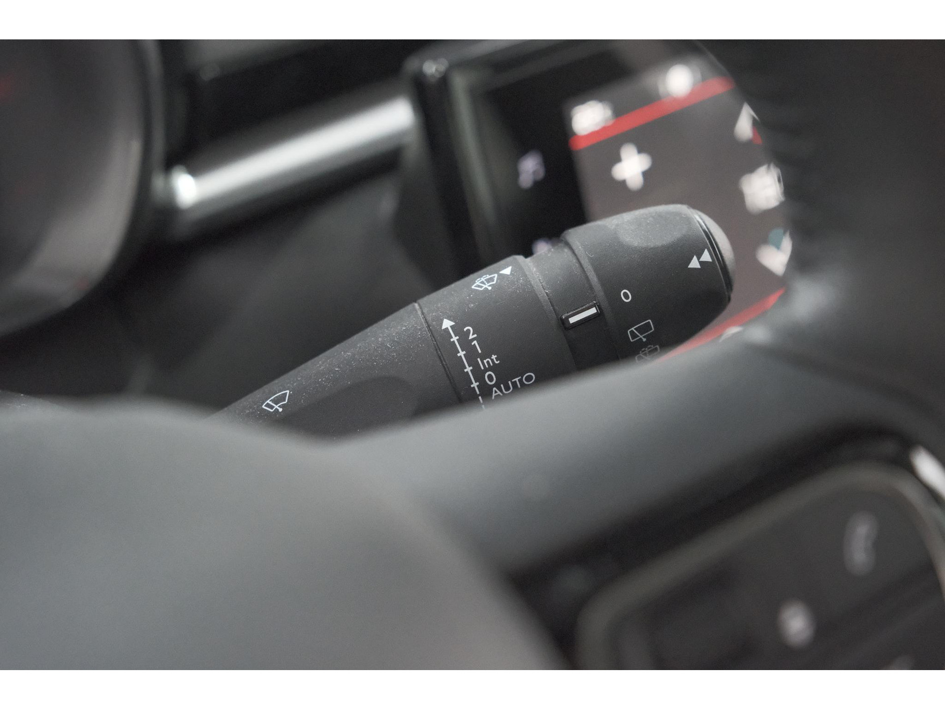 Citroen C3 PureTech 110 EAT6 Business | Trekhaak | Camera | Dodehoekdetectie | Navigatie | Climate Control