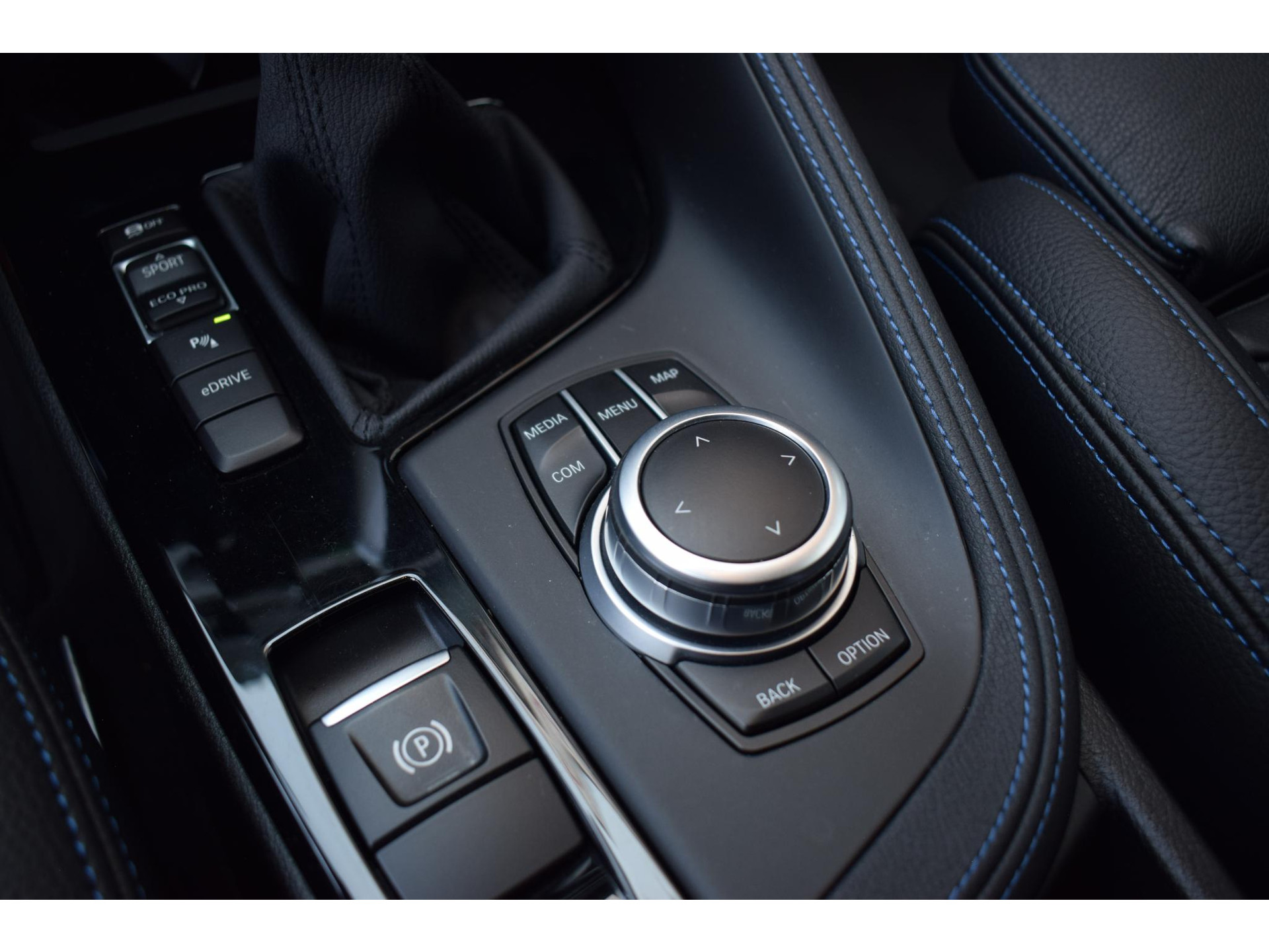 BMW X1 xDrive25e eDrive Edition | M-Sport | Trekhaak | Pano | CarPlay