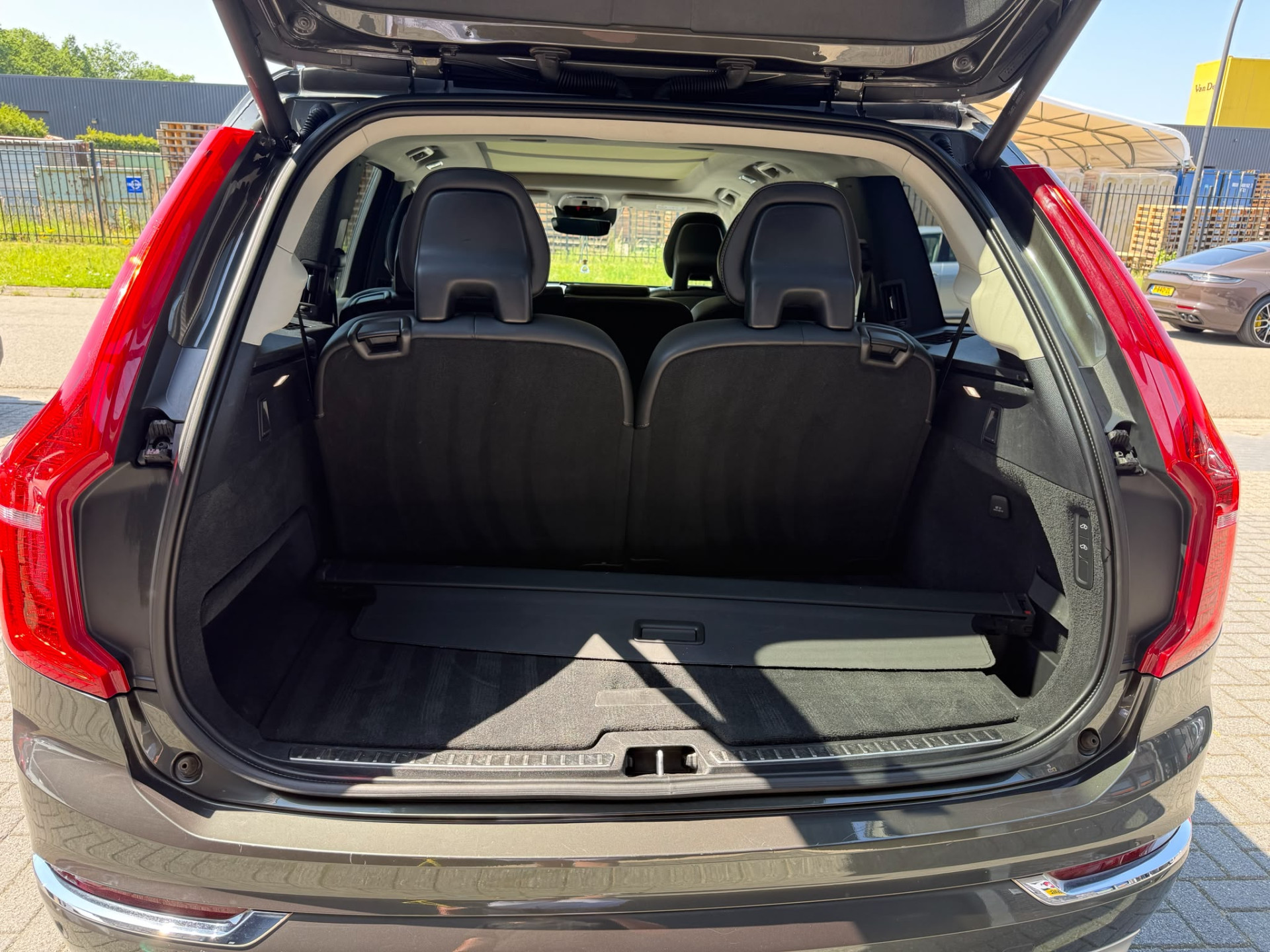 Volvo XC90 2.0 T8 Twin Engine AWD Inscription |3/6/12MND GARANTIE| NIEUWE APK |  7 PERS |  PANO DAK | LEDER | PANO DAK | CRUISE |