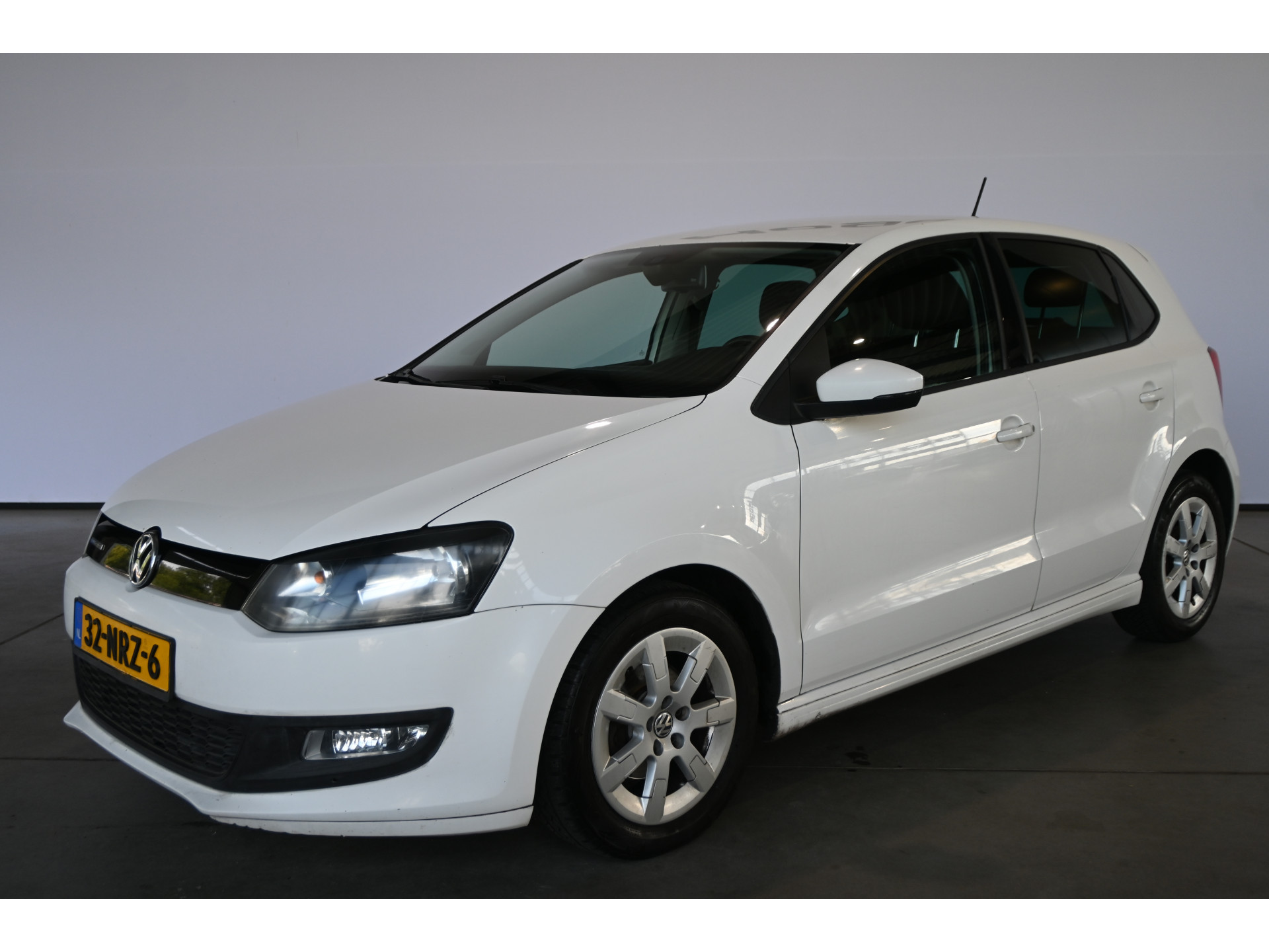 Volkswagen Polo 1.2 TDI BlueMotion Comfortline Clima Cruise control Lichtmetaal Elektrisch Pakket Goed onderhouden! Inruil Mogelijk!