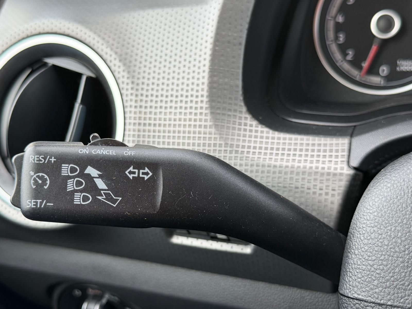 Volkswagen Up! 1.0 BMT high up! | 2E EIGENAAR | 3/6/12MND GARANTIE | CRUISE | AIRCO | PDC | LMV |