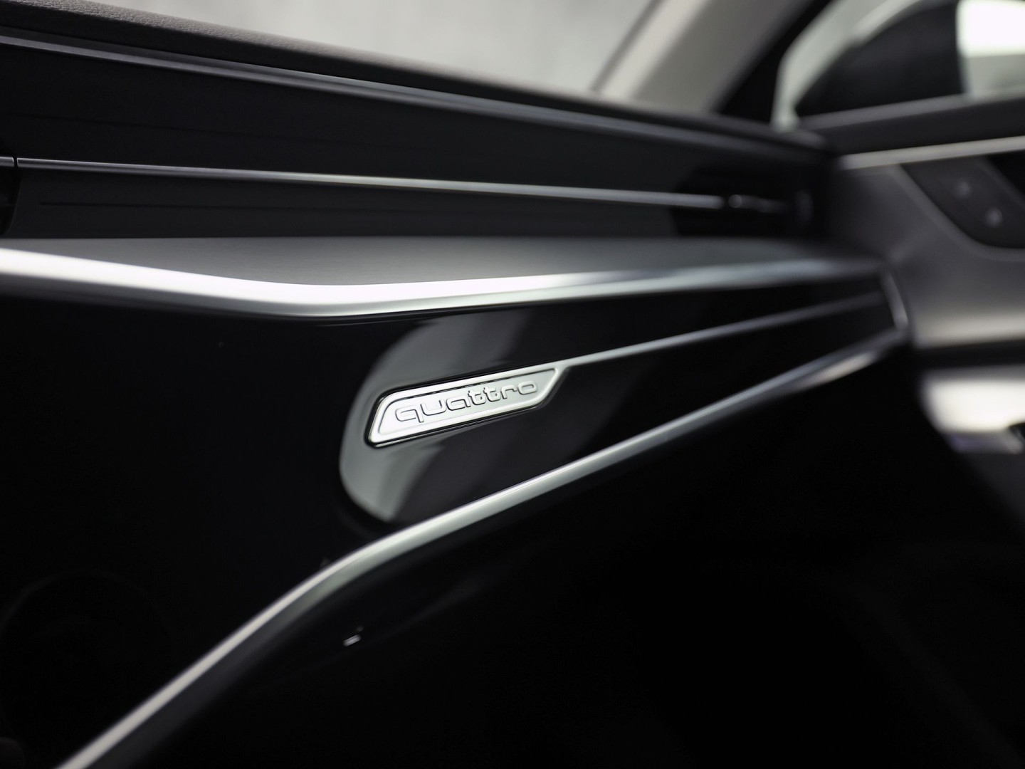 Audi A6 55 TFSI e quattro S-Line Competition 368Pk Automaat (2X S-LINE, APPLE CARPLAY, SPORTZETELS, NAPPA LEDER, MEMORY SEATS, CAMERA, ADAPTIVE CRUISE, ELEK ACHTERKLEP, STOELVERWARMING ACHTER, NIEUWSTAAT)