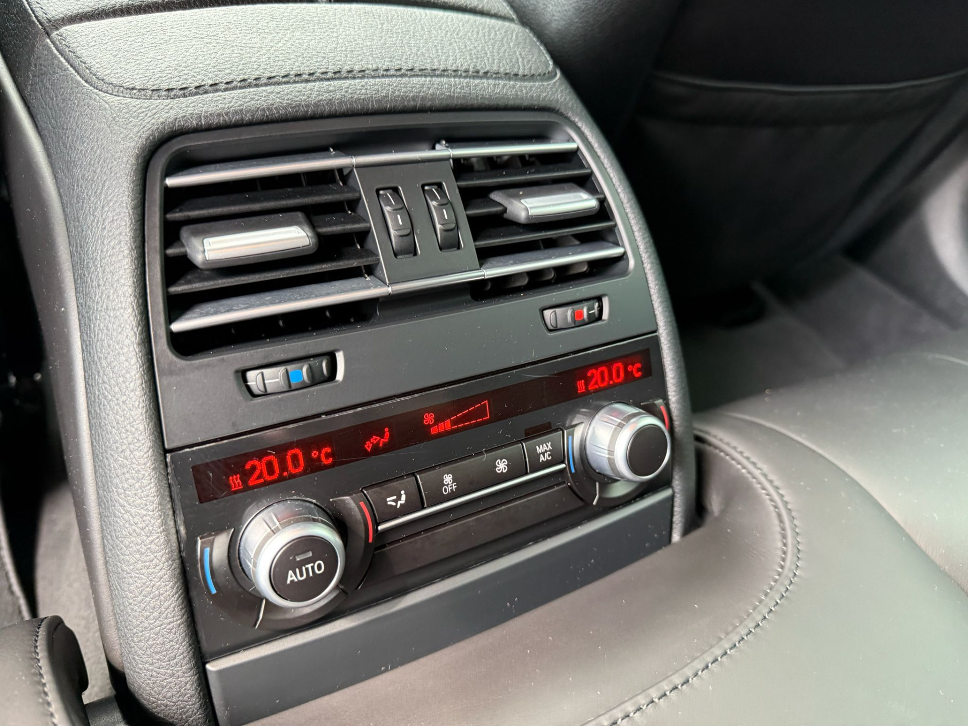BMW 6-serie Gran Coupé M6 | 3/6/12MND GARANTIE | CARBON | NAVI | XENON | MEMORY | CRUISE | LEDER | MAT |
