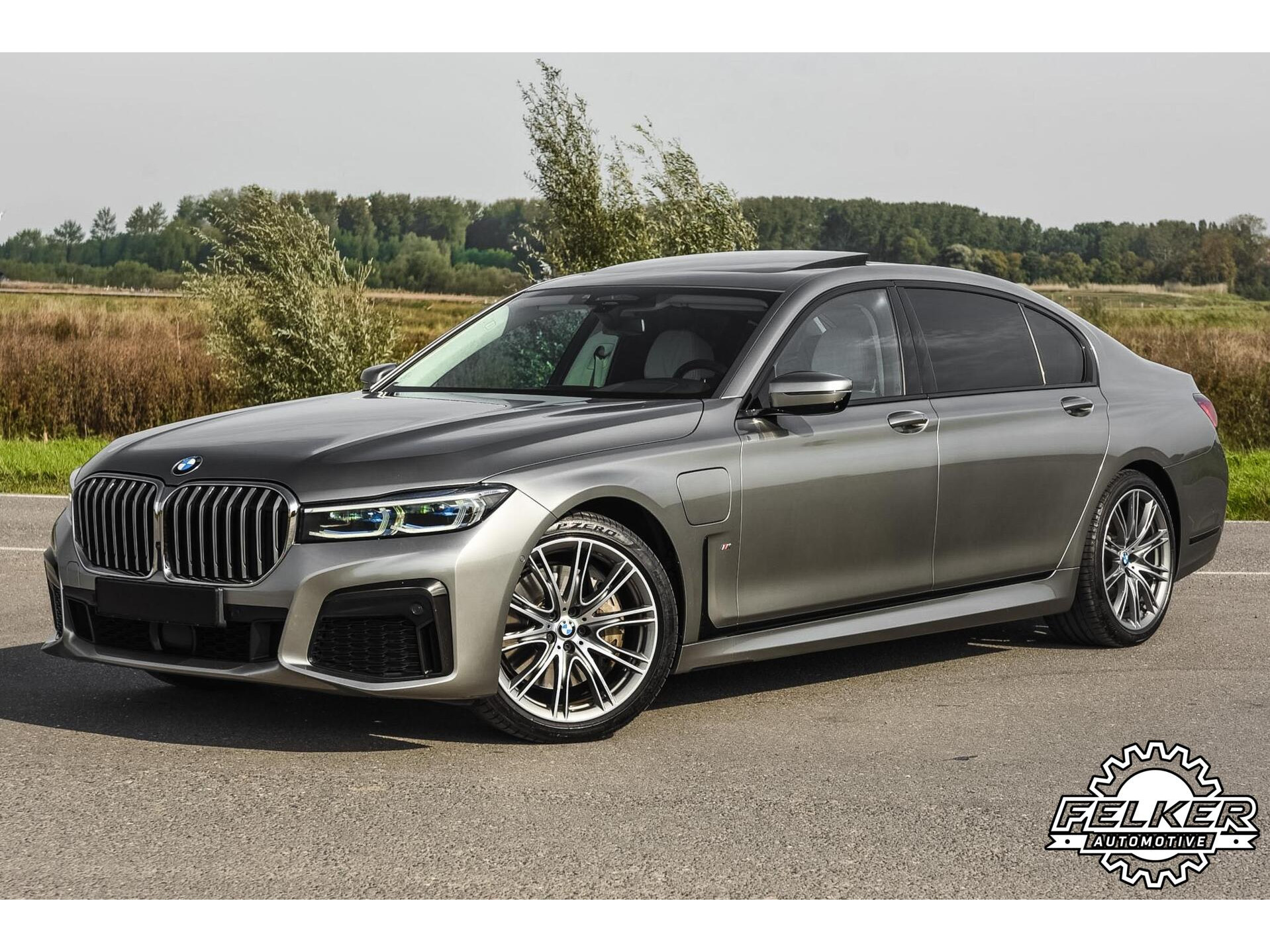 BMW 745Le High Executive | M Sport | Massage | Lounge
