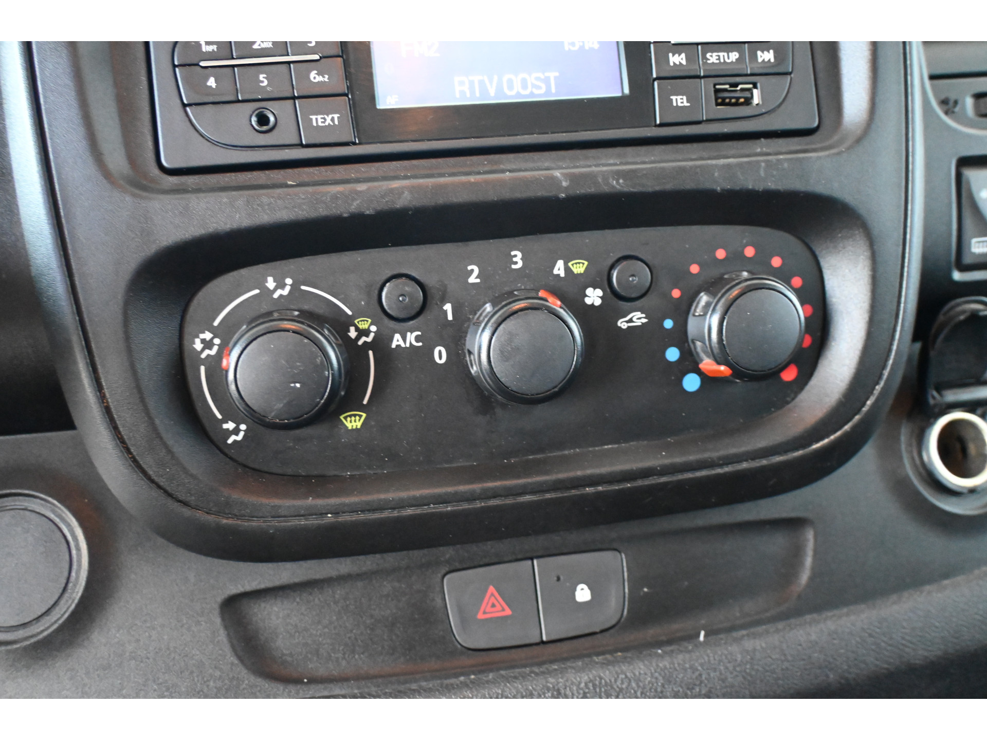 Renault Trafic 1.6 dCi T27 L1H1 Générique BTW Nap Airco Trekhaak Elektrisch Pakket Inruil Mogelijk!