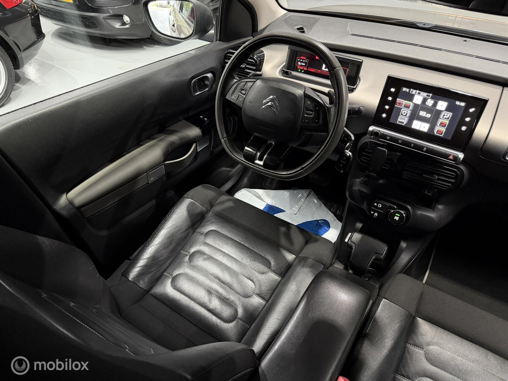 Citroën C4 Cactus 1.2 PureTech Shine|Automaat|NAP|Camera|Navi