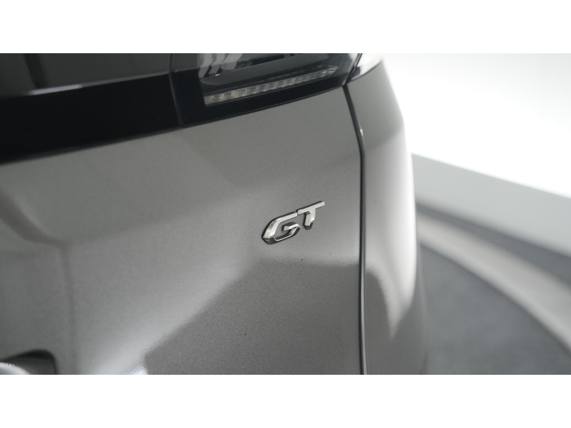 Peugeot 3008 1.6 PureTech 180 EAT8 GT | Trekhaak | Camera | Dodehoekdetectie | Navigatie
