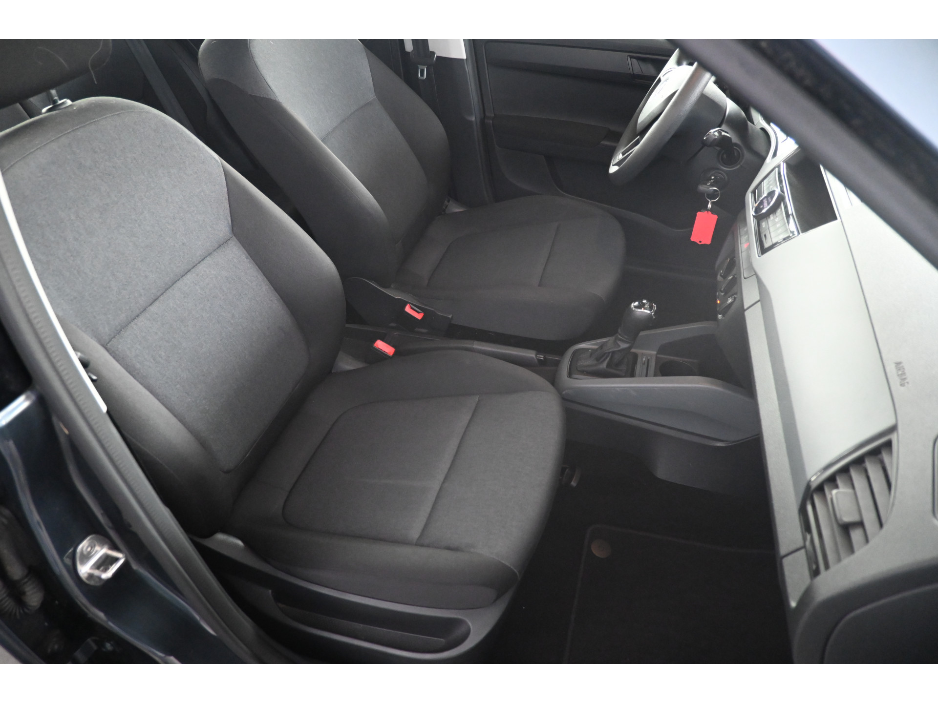 ŠKODA Fabia 1.2 TSI Active Automaat Airco Elektrisch pakket All in Prijs Inruil Mogelijk!