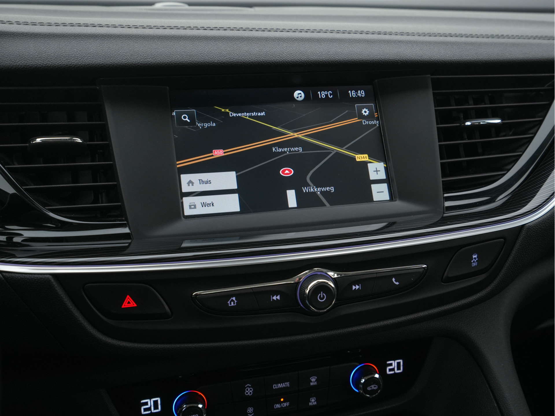 Opel Insignia Sports Tourer 1.5 Turbo Business Executive Aut. *NAVI-FULLMAP | LEATHER-FABRIC | KEYLESS | DAB+ | SPORT-SEATS  | ECC | PDC | CRUISE | TOWBAR | CARPLAY | 18''ALU*