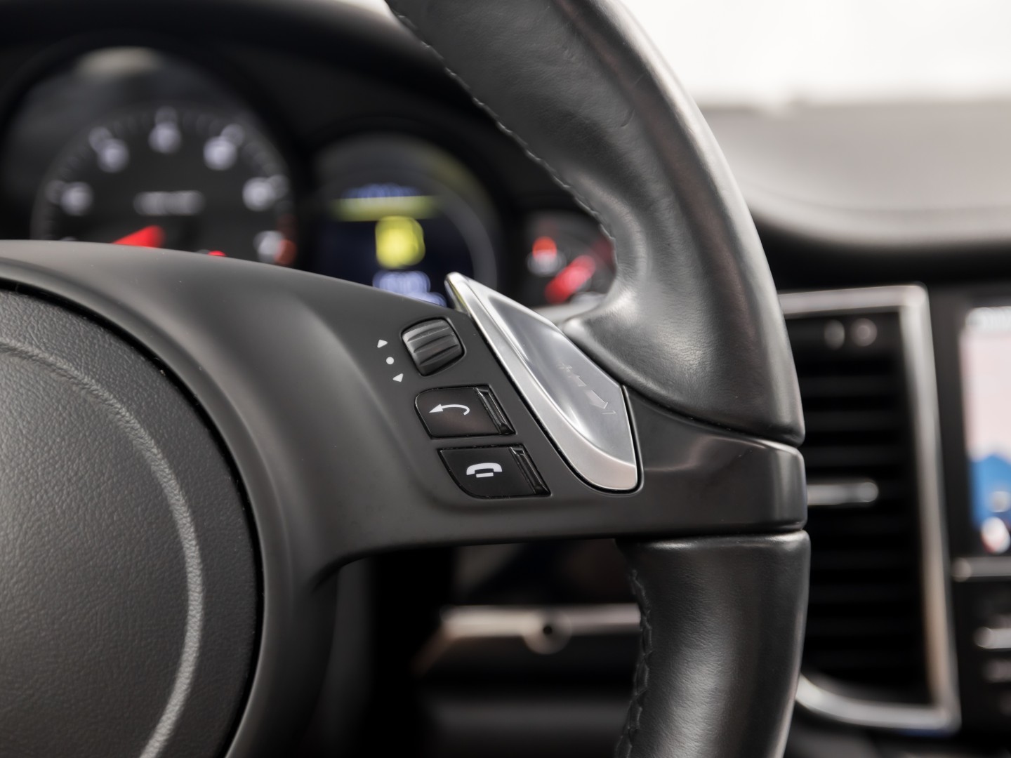Porsche Panamera 3.6 4 Sport 299Pk Automaat (SCHUIFDAK, LUCHTVERING, NAVIGATIE, BOSE AUDIO, ELEK SPORTSTOELEN, STOELVERWARMING, ELEK SPOILER, PARKEERSENSOREN, NIEUWSTAAT)