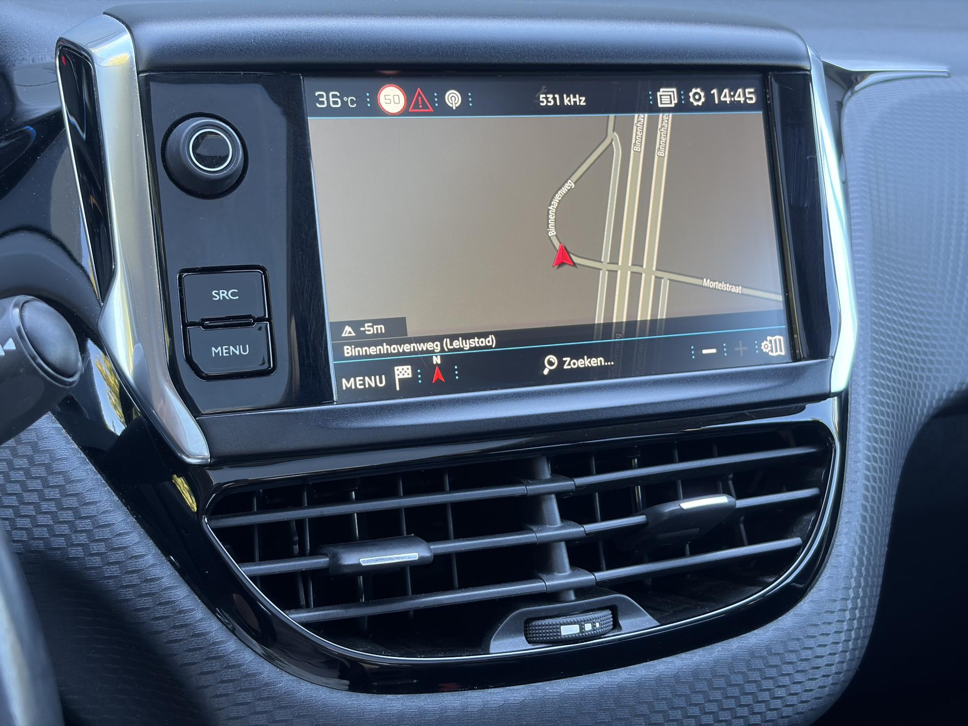 Peugeot 2008 1.2 PureTech Allure D-riem vv in 02-2026 l Pano l Carplay l Camera l Halfleder l 110pk l Dealer Onderhouden l 2e Eigenaar l Navi l Clima l Cruise l Pdc l Lm velgen l Apk tot 02-2027