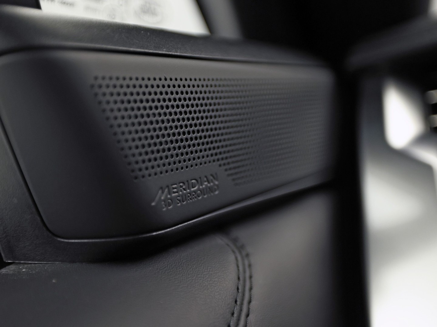 Land Rover Range Rover 3.0 P510e Autobiography PHEV Automaat 510Pk (LEDEREN HEMEL, MASSAGE, MEMORY, ACHTERASBESTURING, MERIDIAN, STOELKOELING/VERWARMING V+A, KOELKAST, 360 CAMERA, SFEERVERLICHTING, NIEUWE APK)