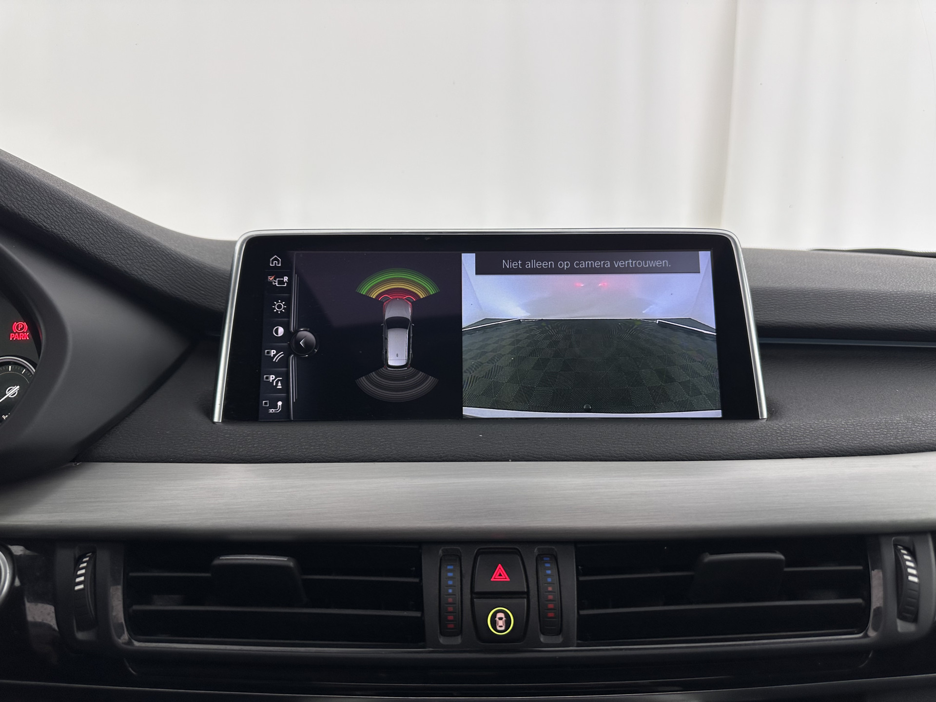 BMW X5 xDrive30d M-Sport High Executive (INCL-BTW) Aut. *PANO | FULL-LED | SOFTCLOSE | LEATHER | TOPVIEW | BLINDSPOT | HARMAN/KARDON | MEMORY-PACK | AMBIENTLIGHT | KEYLESS | DAB+ | HEATED-COMFORTSEATS | TOWBAR | 20"ALU*