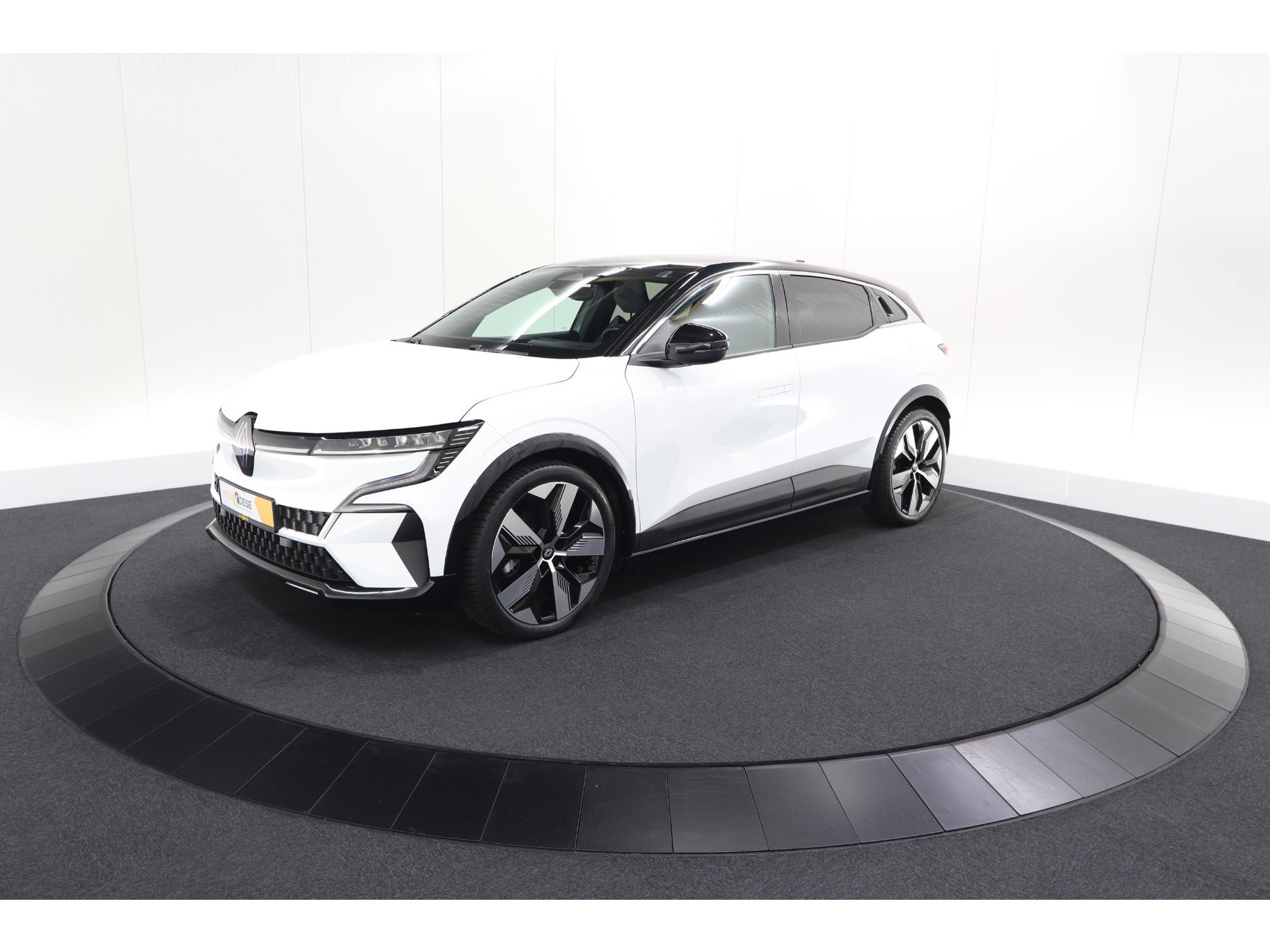 Renault Megane E-Tech EV60 Optimum Charge Techno | 95,4% SOH | Adaptieve Cruise Control | Camera | Apple Carplay
