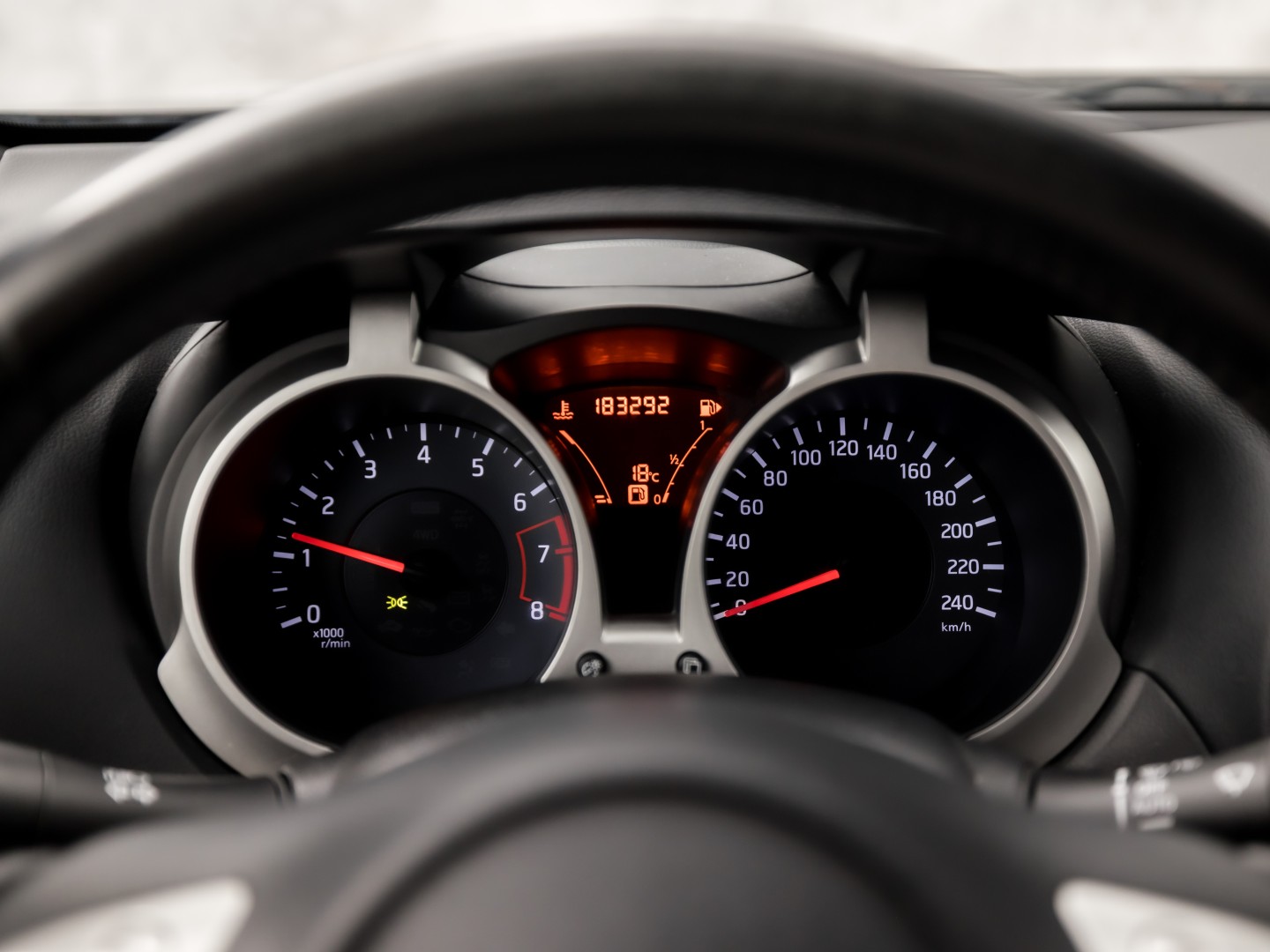 Nissan Juke 1.6 DIG-T Tekna (NAVIGATIE, CLIMATE, CAMERA, GETINT GLAS, KEYLESS, SPORTSTOELEN, LM VELGEN, CRUISE, NIEUWSTAAT)