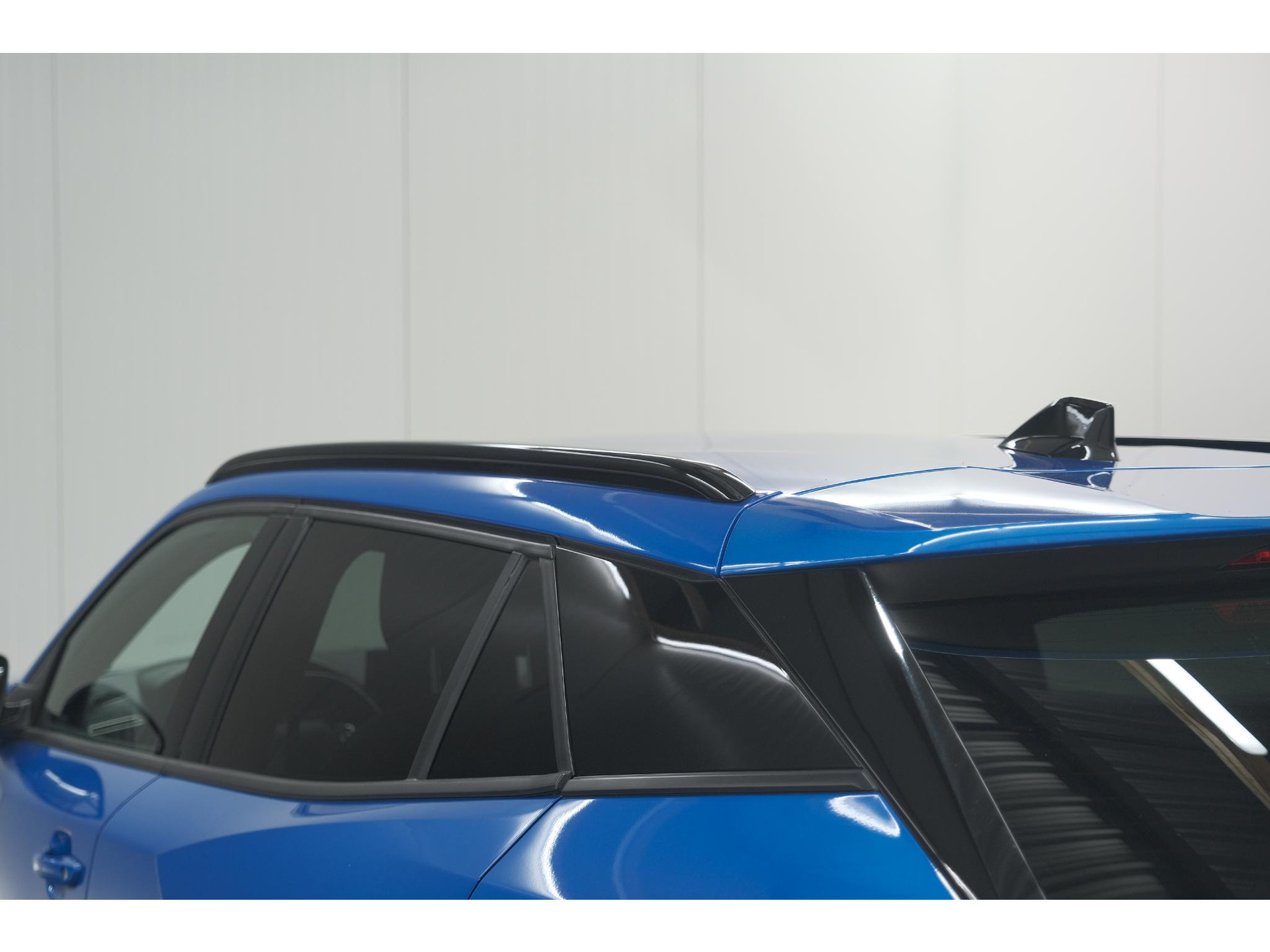 Peugeot 2008 PureTech 130 EAT8 Blue Lease Allure | Camera | Navigatie | Parkeersensoren | Apple Carplay