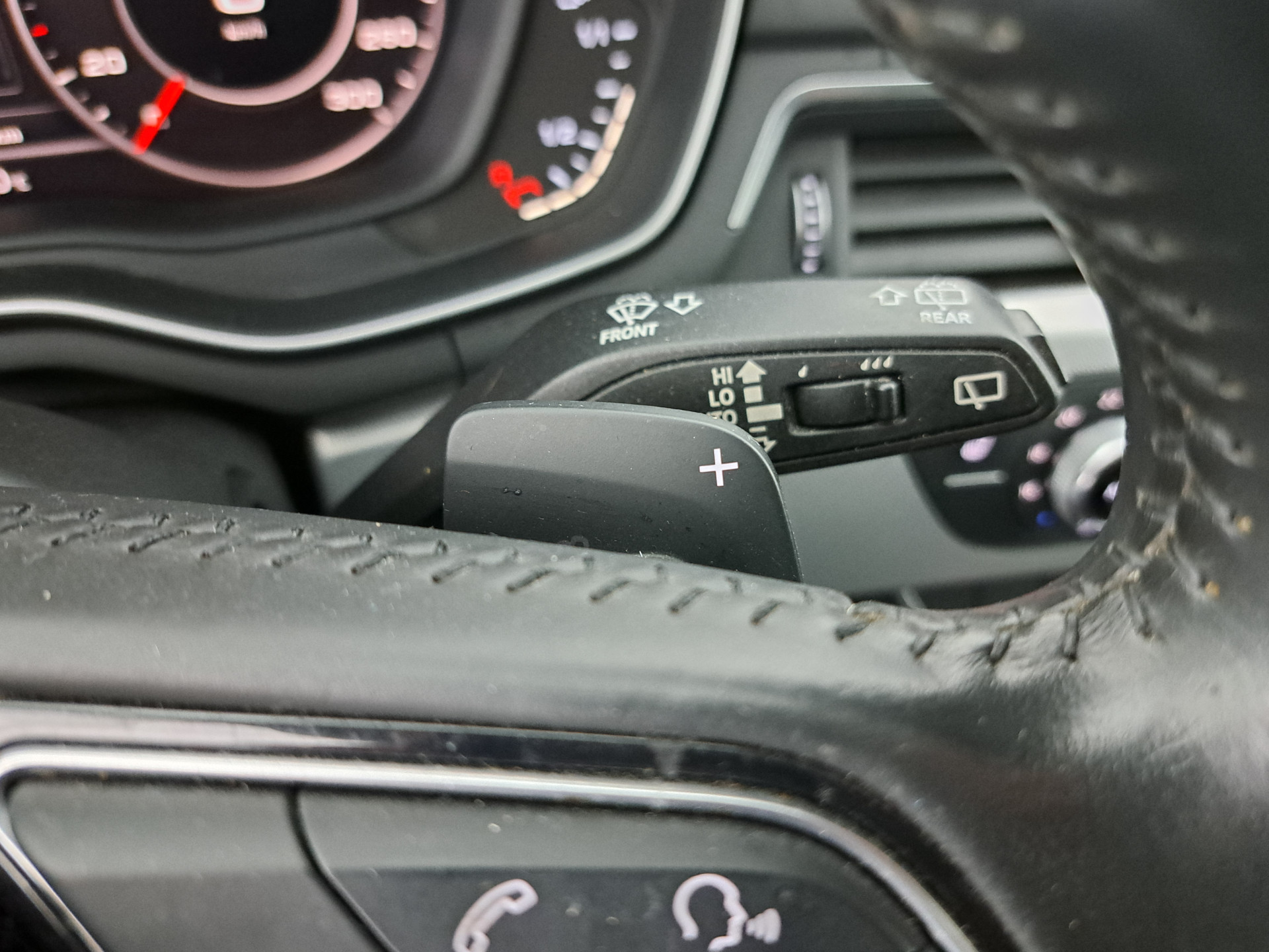 Audi A4 Avant 2.0 TDI Ultra Sport Pro Line S (INCL-BTW) Aut. *DIGI-COCKPIT | FULL-LED | NAVI-FULLMAP | HEATED-SPORTSEATS | ECC | KEYLESS | SHIFTPADDLES | CRUISE | TOWBAR | 17"ALU*