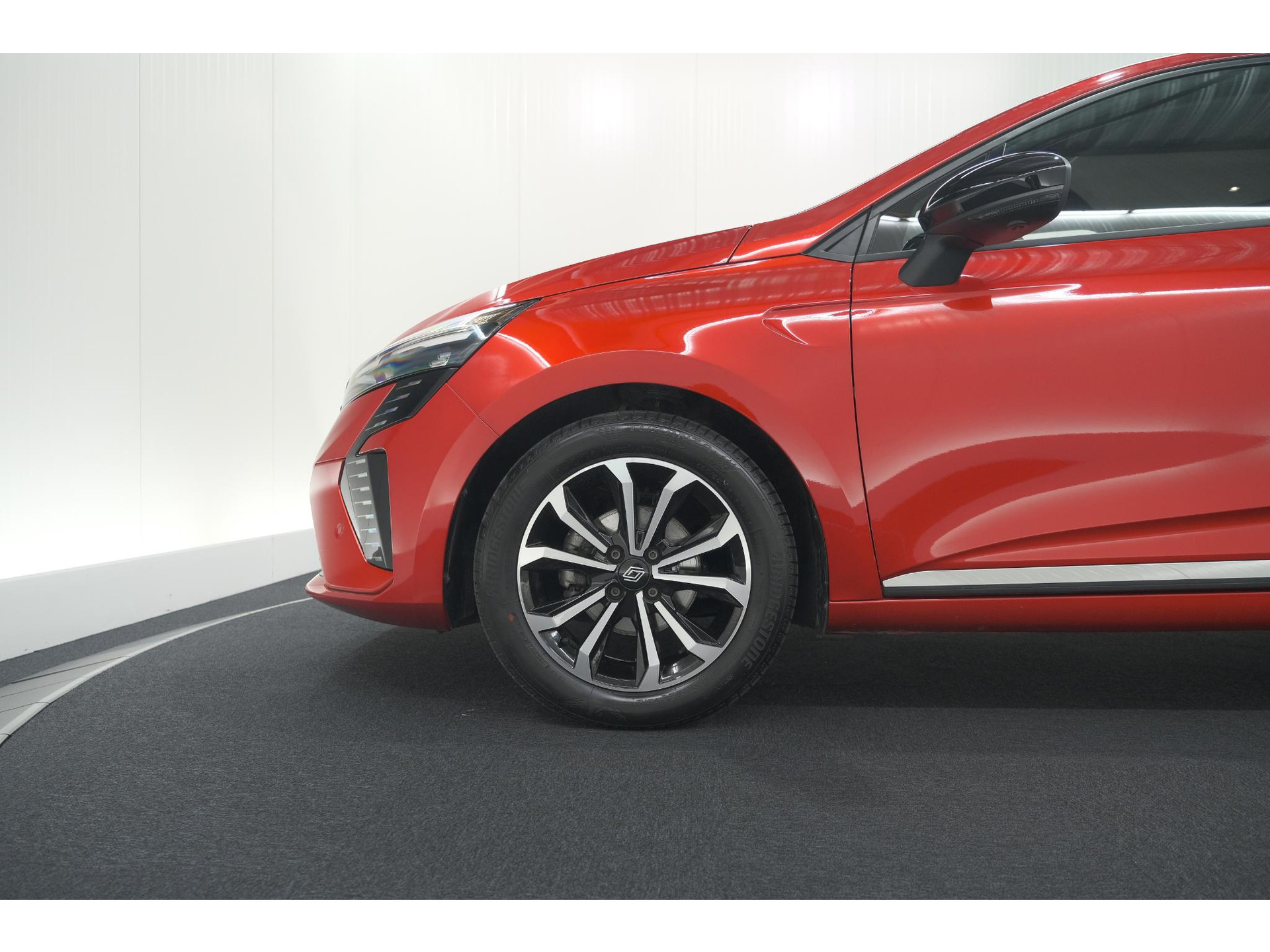 Renault Clio 1.0 TCe 90 GPF techno | 360 Camera | Adaptieve Cruise Control | 9.3 Inch Groot Scherm