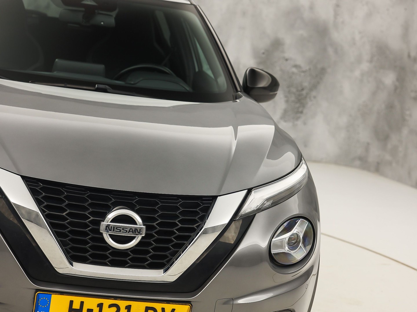 Nissan Juke 1.0 DIG-T N-Connecta (APPLE CARPLAY, GROOT NAVI, CLIMATE, CAMERA, SPORTSTOELEN, GETINT GLAS, KEYLESS START, CRUISE, NIEUWSTAAT)