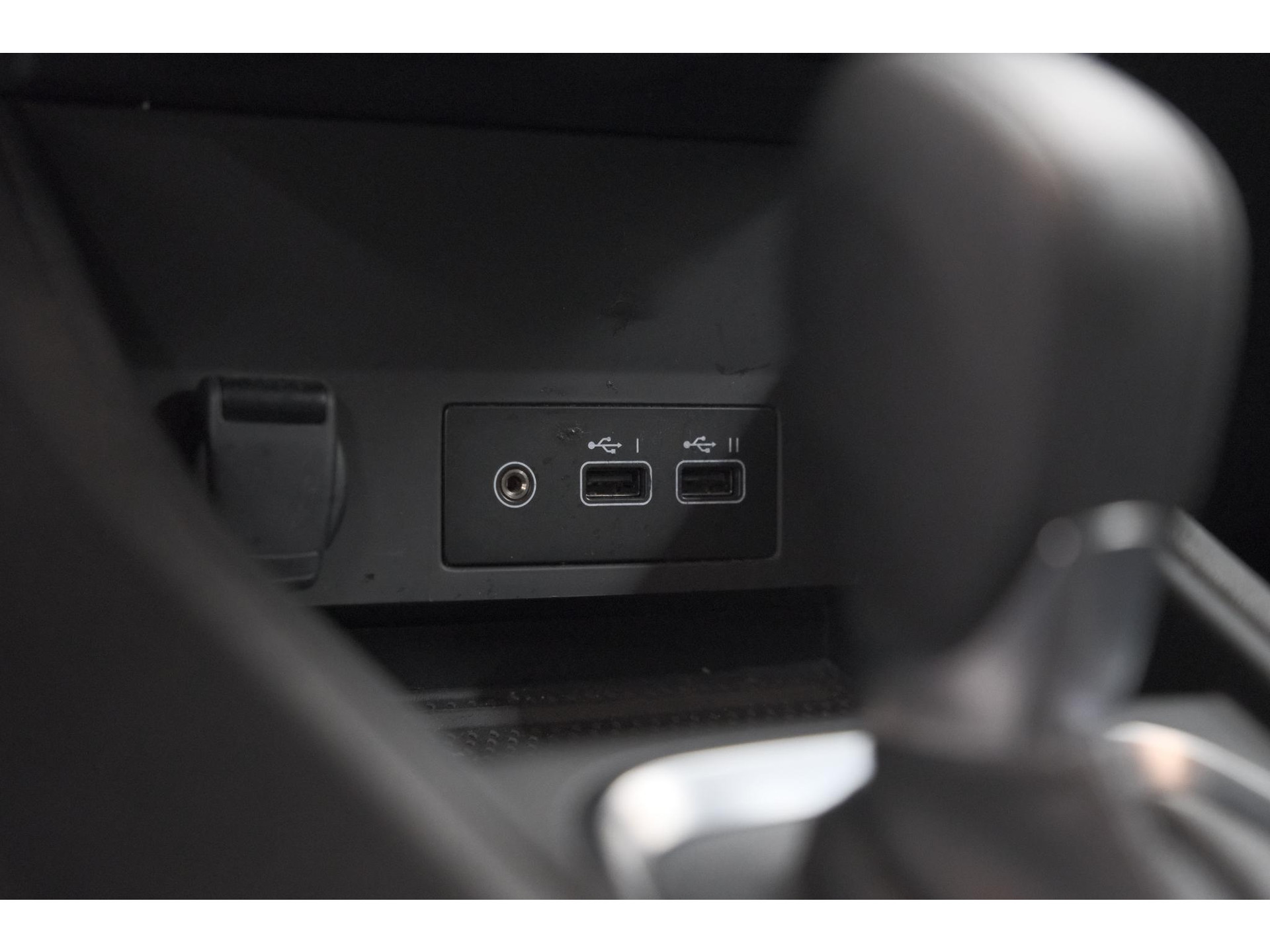 Renault Captur 1.6 E-Tech full hybrid 145 techno | Navigatie | Camera | Apple Carplay | 9.3 Inch Grootscherm