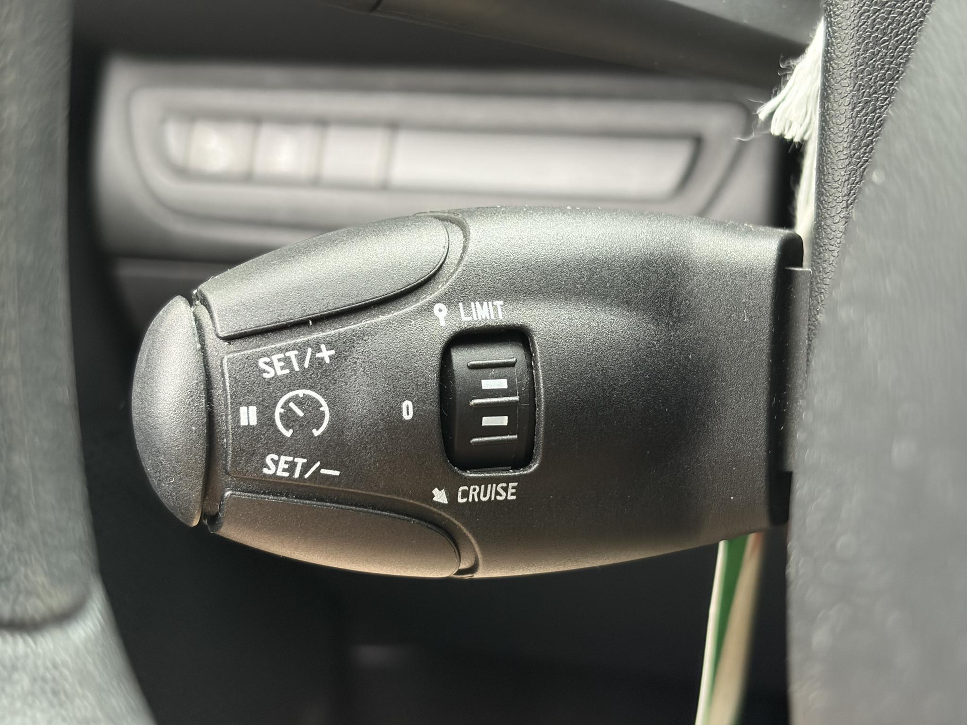 Peugeot 208 1.2 PureTech Blue Lion ✓2e Eigenaar✓Navi✓Carplay✓Airco✓Cruise✓Pdc✓5 Deurs✓N.A.P✓Zeer Zuinig✓Weinig Km✓Apk tot 10-2027