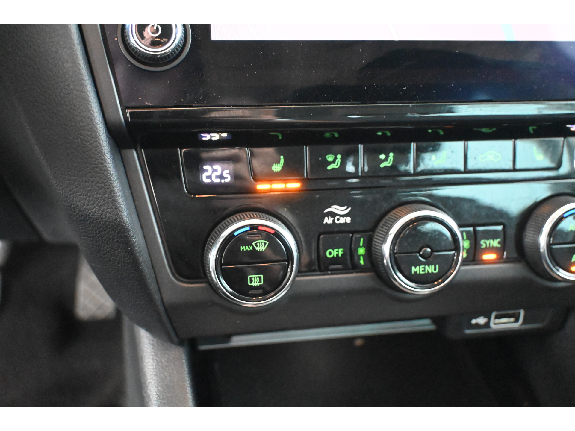ŠKODA Octavia Combi 1.0 TSI Greentech Business Edition Nap! Navigatie Clima Cruise control Stoelverwarming PDC Inruil Mogelijk!