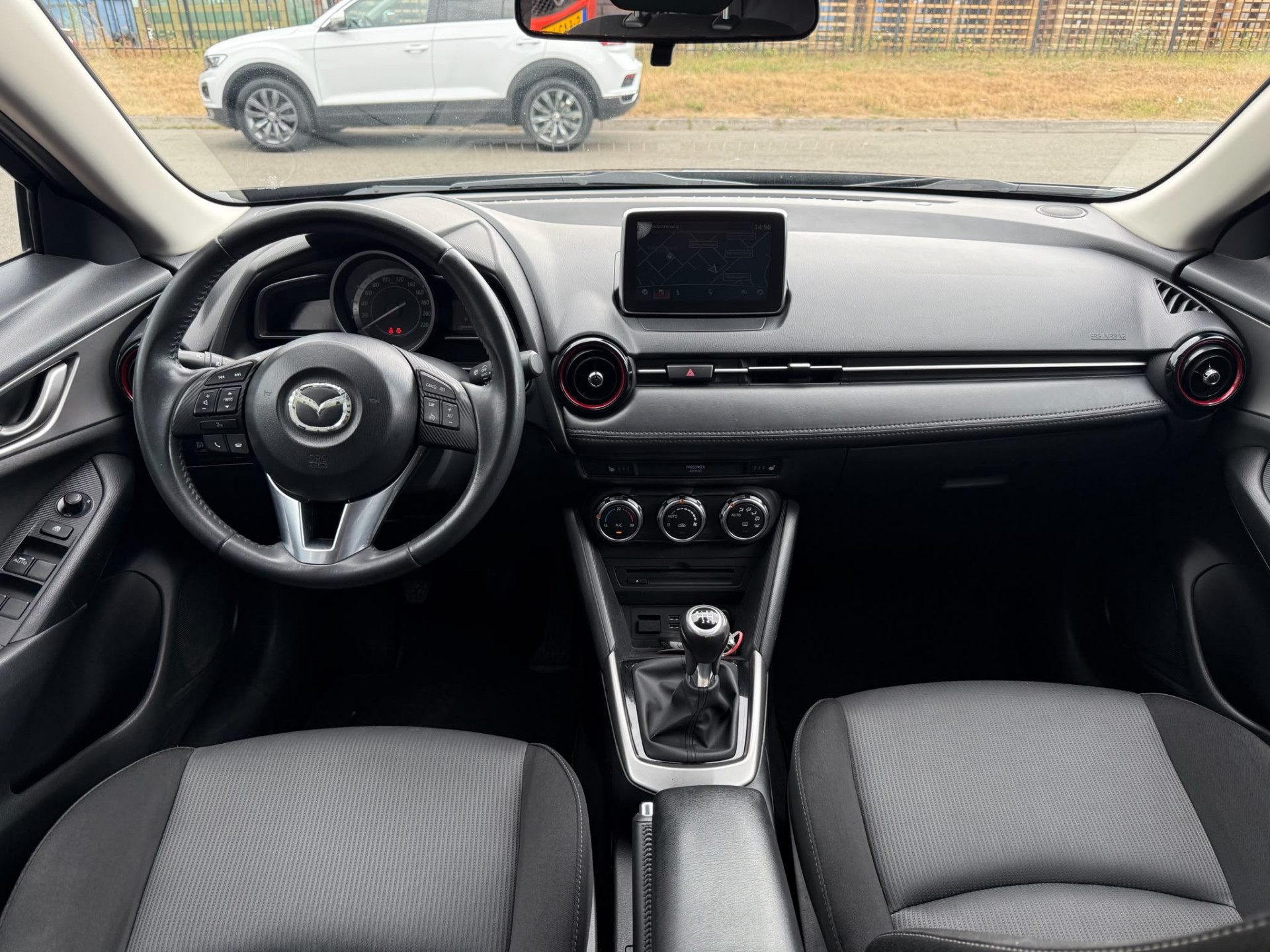 Mazda CX-3 2.0 SkyActiv-G 120 TS+ | 1E EIGENAAR | 3/6 OF 12 MND GARANTIE | NAVI | PDC | STOELVERWARMING |