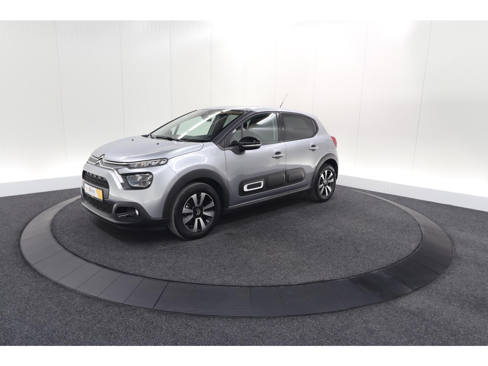 Citroen C3 PureTech 110 EAT6 Max | Parkeersensoren | Apple Carplay | 16 Inch Lichtmetalen Velgen