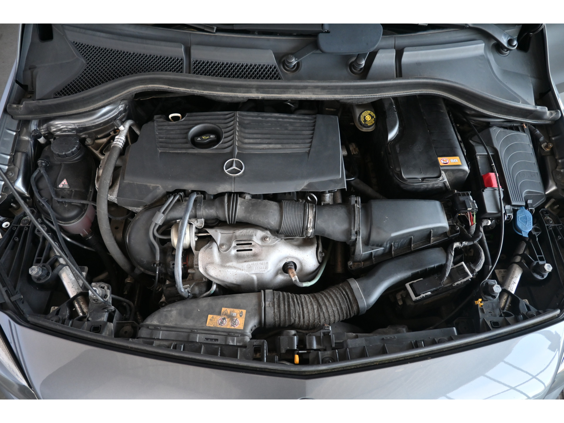 Mercedes-Benz B-klasse 180 Ambition Automaat Cruise Airco Navigatie Trekhaak Panoramdak 1e Eigenaar Inruil Mogelijk!