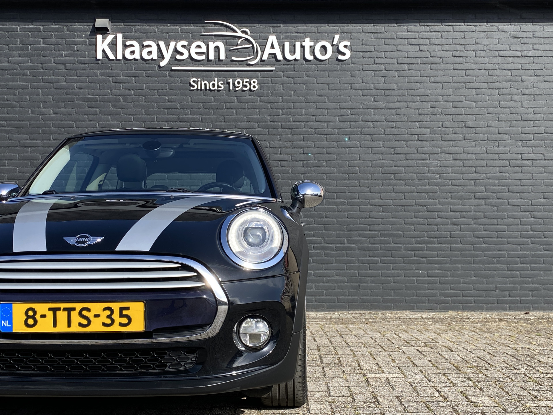MINI Mini 1.5 Cooper Pepper 136 pk | navigatie | panoramadak | bluetooth | cruise control | chromen details | trekhaak
