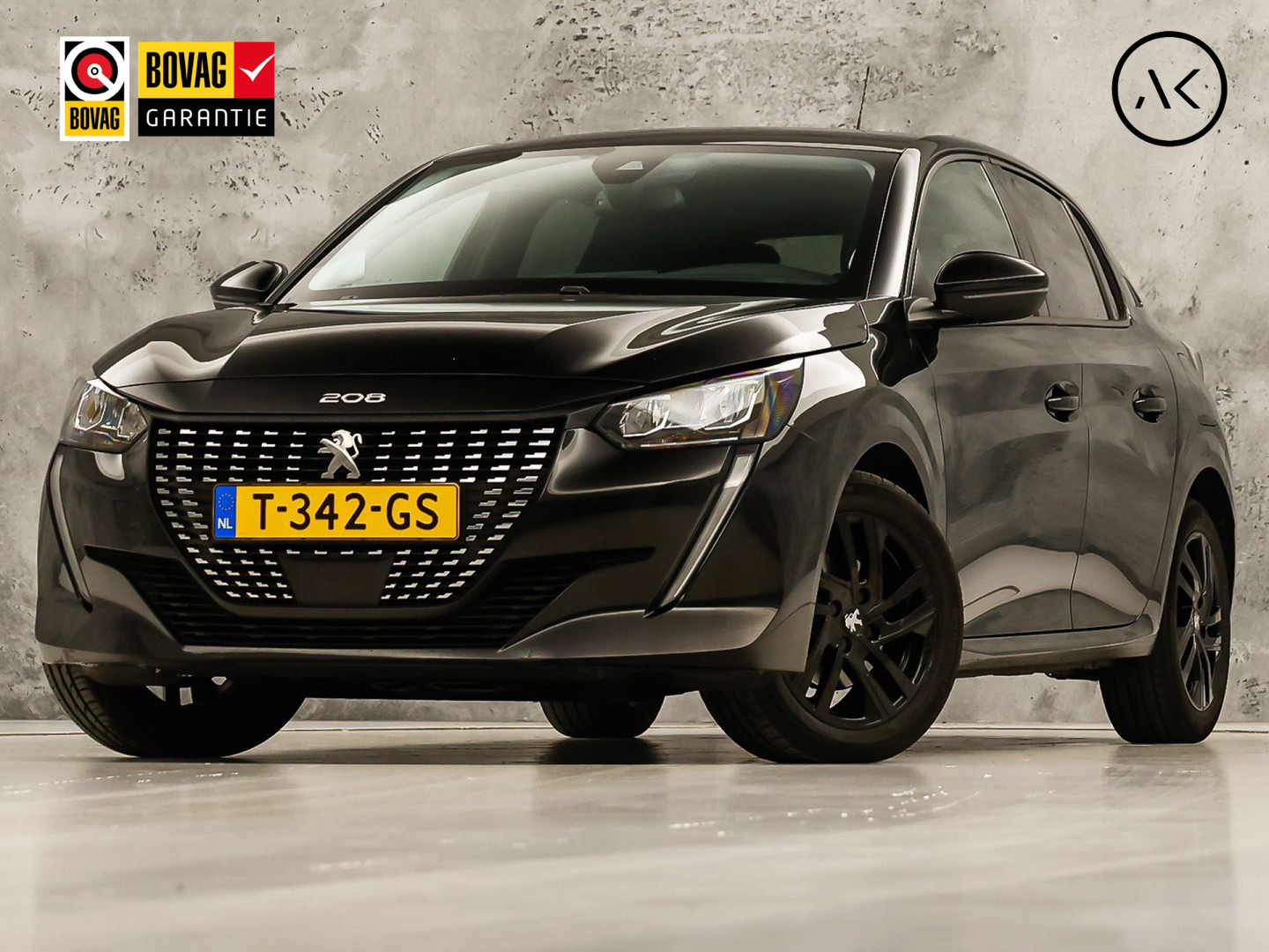Peugeot 208 1.2 PureTech Allure Pack Automaat (VIRTUAL COCKPIT, BLACK PACK, APPLE CARPLAY, GROOT NAVI, 360 CAMERA, SPORTSTOELEN, GETINT GLAS, LM VELGEN, NIEUWSTAAT)