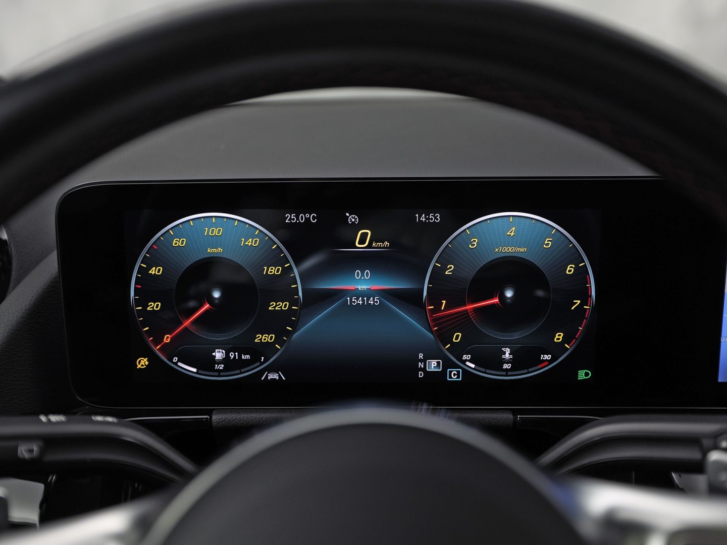 Mercedes-Benz GLA 200 AMG Sport 163Pk Automaat (PANORAMADAK, GROOT NAVI, SFEERVERLICHTING, CAMERA, SPORTSTOELEN, STOELVERWARMING, GETINT GLAS, NIEUWSTAAT)