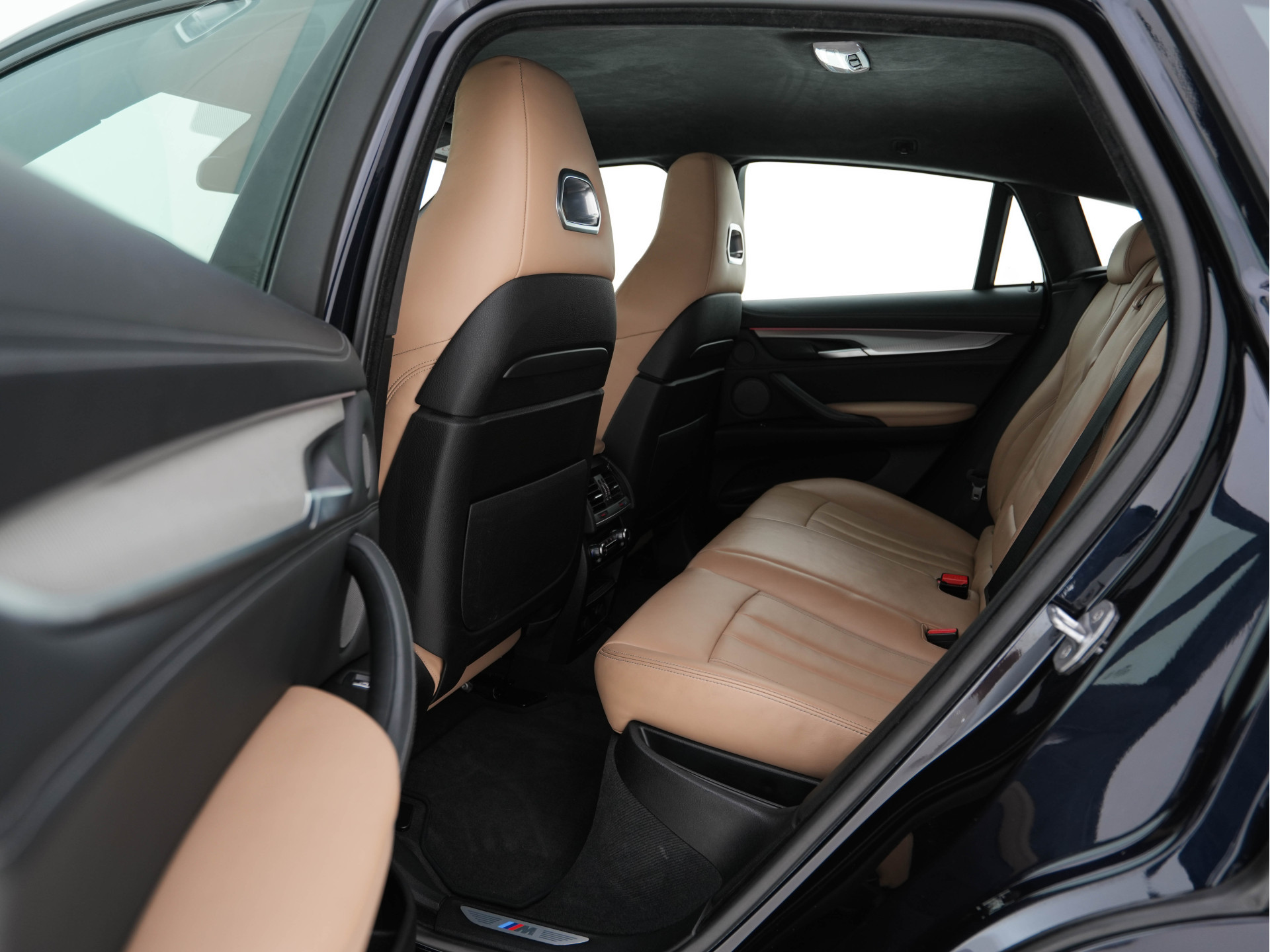 BMW X6 M Sport-Pack Innovation-Pack [ CHIP-TUNING 680-PK/850-Nm ] Aut. *LUXURY-LEATHER | NIGHT-VISION | TOPVIEW | MEMORY-PACK | HARMAN/KARDON-AUDIO | HEAD-UP | SOFT-CLOSE |  BLIND-SPOT | DAB+ | FULL-LED | NAVI-FULLMAP | HEATED-SPORTSEATS | SHIFTPADDLES |