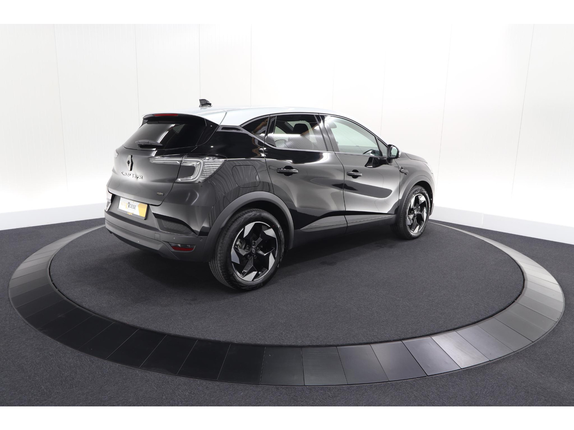 Renault Captur 1.8 E-Tech full hybrid 160 techno | Camera | Adaptieve Cruise Control | Navigatie