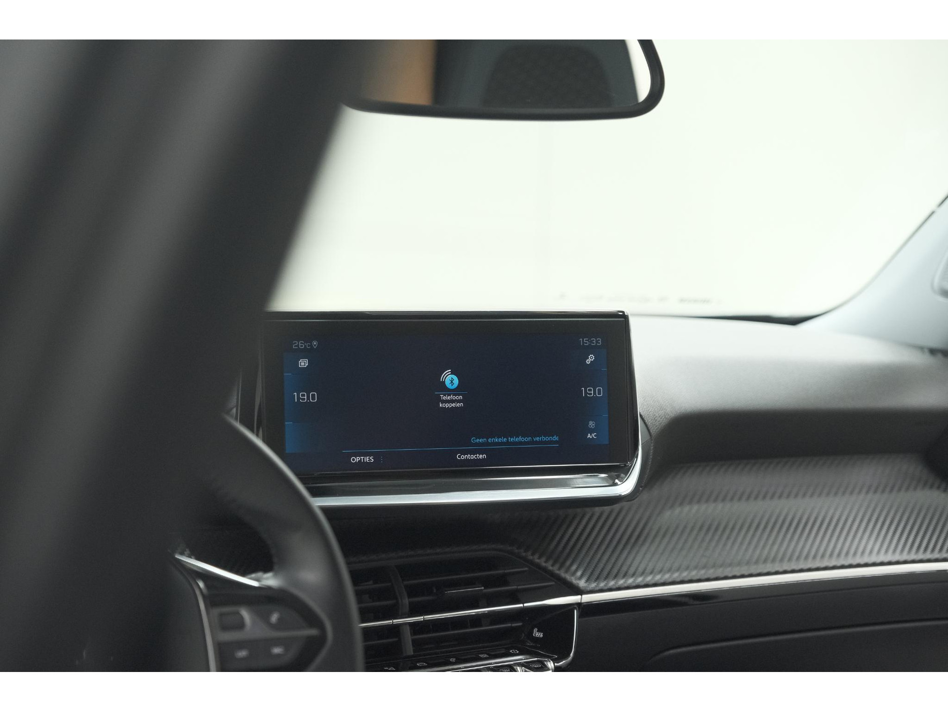 Peugeot 2008 PureTech 130 Allure | Trekhaak | Camera | Navigatie | Parkeersensoren