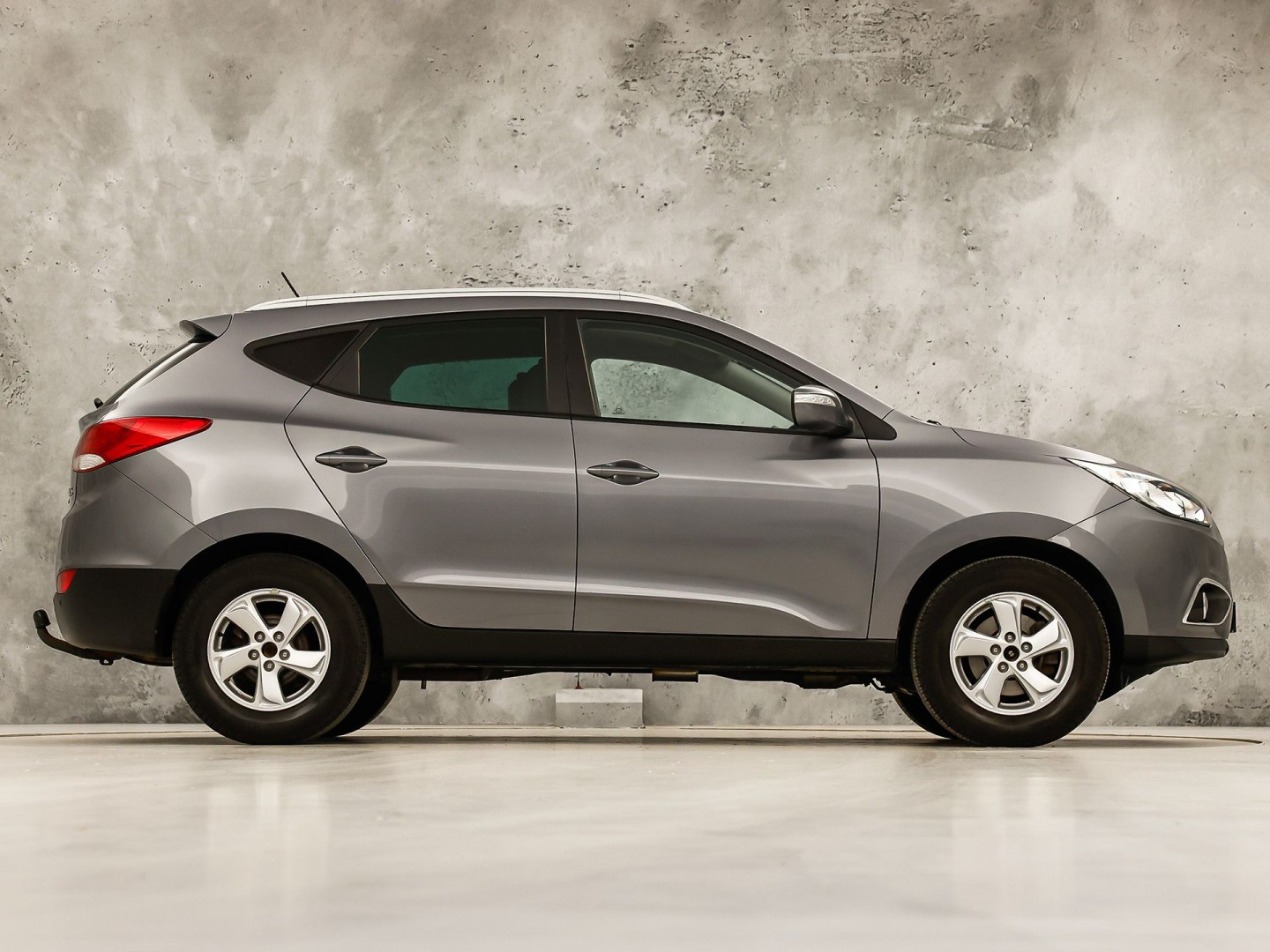 Hyundai ix35 1.6i GDI Sport (CLIMATE, STOELVERWARMING, GETINT GLAS, SPORTSTOELEN, TREKHAAK, CRUISE, NIEUWSTAAT)