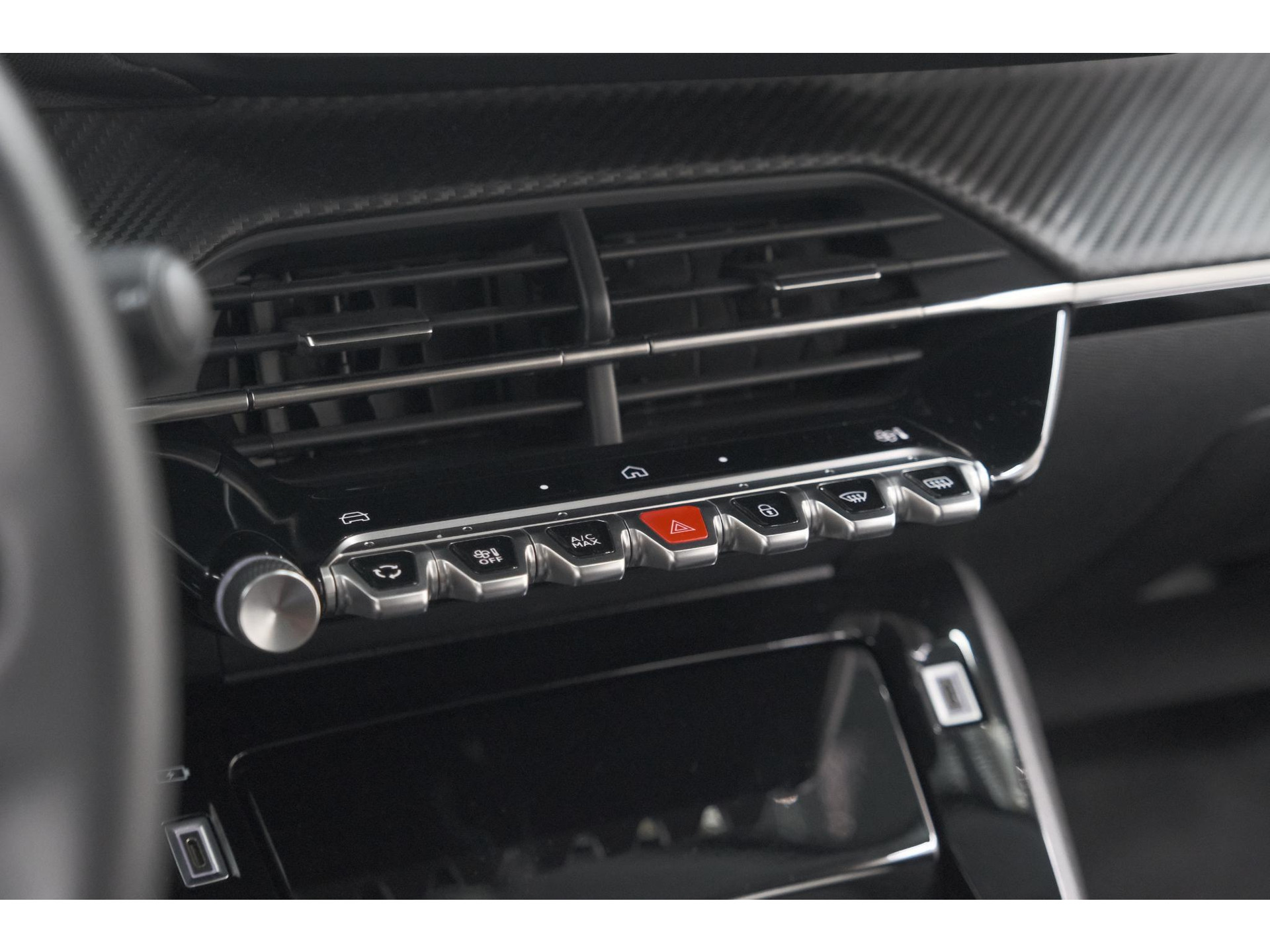 Peugeot 208 PureTech 100 Allure | Apple Carplay | Parkeersensoren | Climate Control