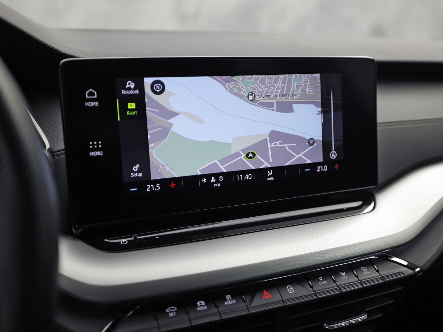 Škoda Octavia Combi 1.0 TSI Sport (KUIPSTOELEN, 1e EIGENAAR, APPLE CARPLAY, GROOT NAVI, GETINT GLAS, ZWART HEMEL, KEYLESS, NIEUWSTAAT)