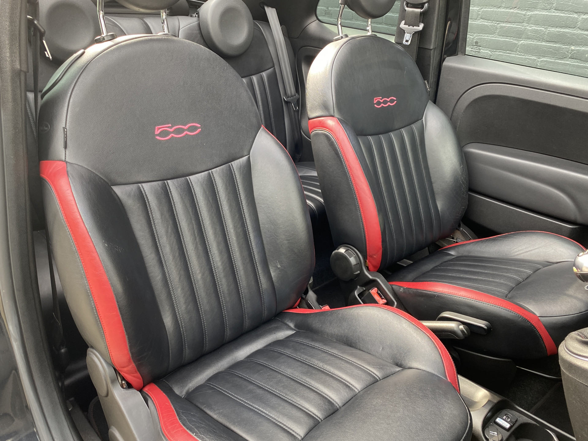 Fiat 500 C 0.9 TwinAir Turbo 500S Sport | leder interieur | climate control | parkeersensoren | all season banden | NL auto