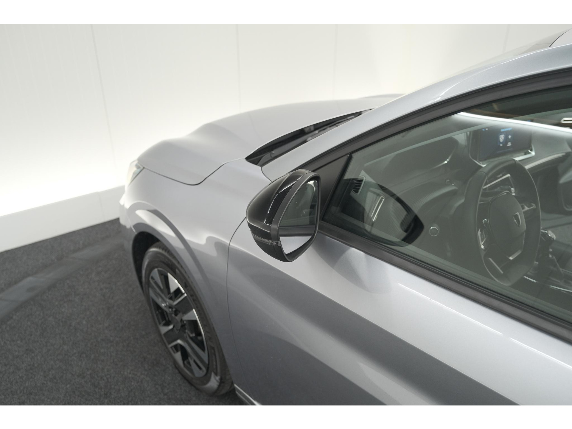 Peugeot 208 PureTech 100 Allure Pack | NIEUW MODEL | Apple CarPlay | Parkeersensoren | Climate Control